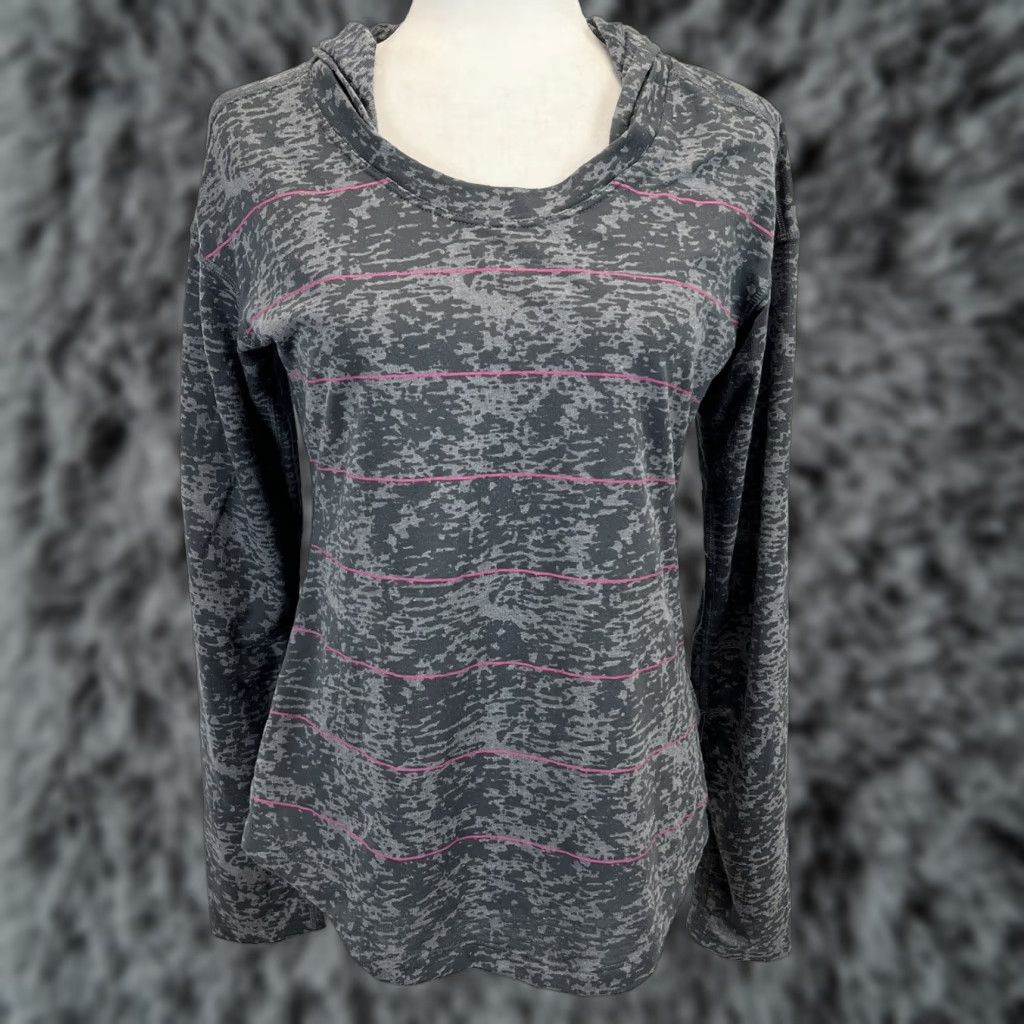 Mountain Hardwear Mountain Hardwear Pullover Hoodie Shirt Sz Medium Womens Slub Grey Lightweight Size M / US 6-8 / IT 42-44 - 1 Thumbnail