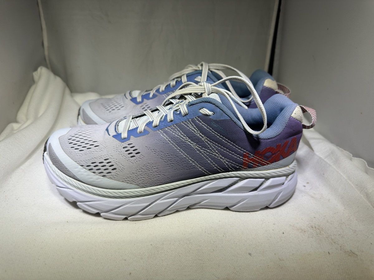 Hoka PreOwned Hoka Clifton 6 Athletic Women's 8 Wide Blue White Size US 8 / IT 38 - 1 Thumbnail