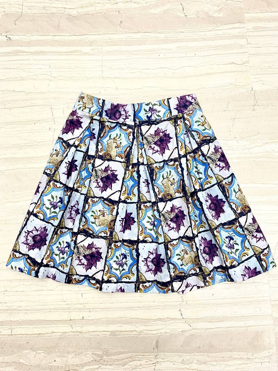 Prada Prada Floral Art Baroque Print Runway Mini Skirt Vintage Y2K Size 30" / US 8 / IT 44 - 3 Thumbnail