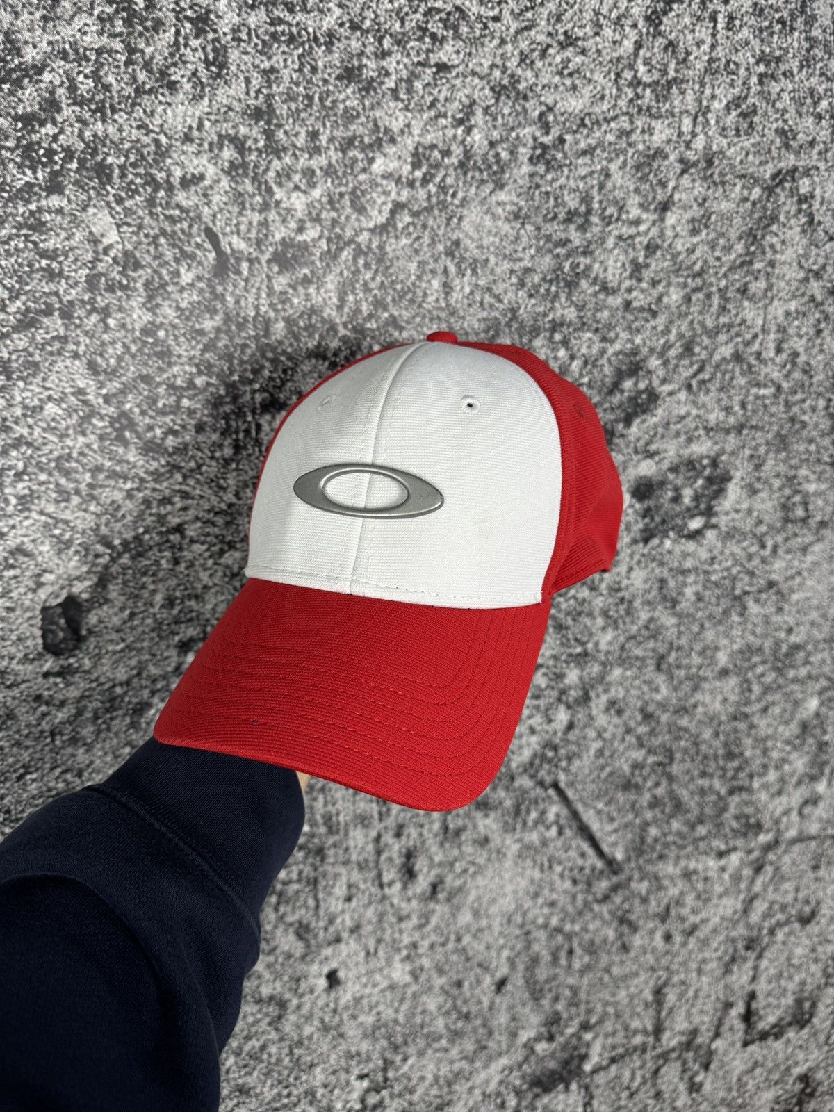 Oakley Mens Oakley Classic Flex Hat Baseball Cap Outdoor Size S/M Size 32 - 1 Thumbnail