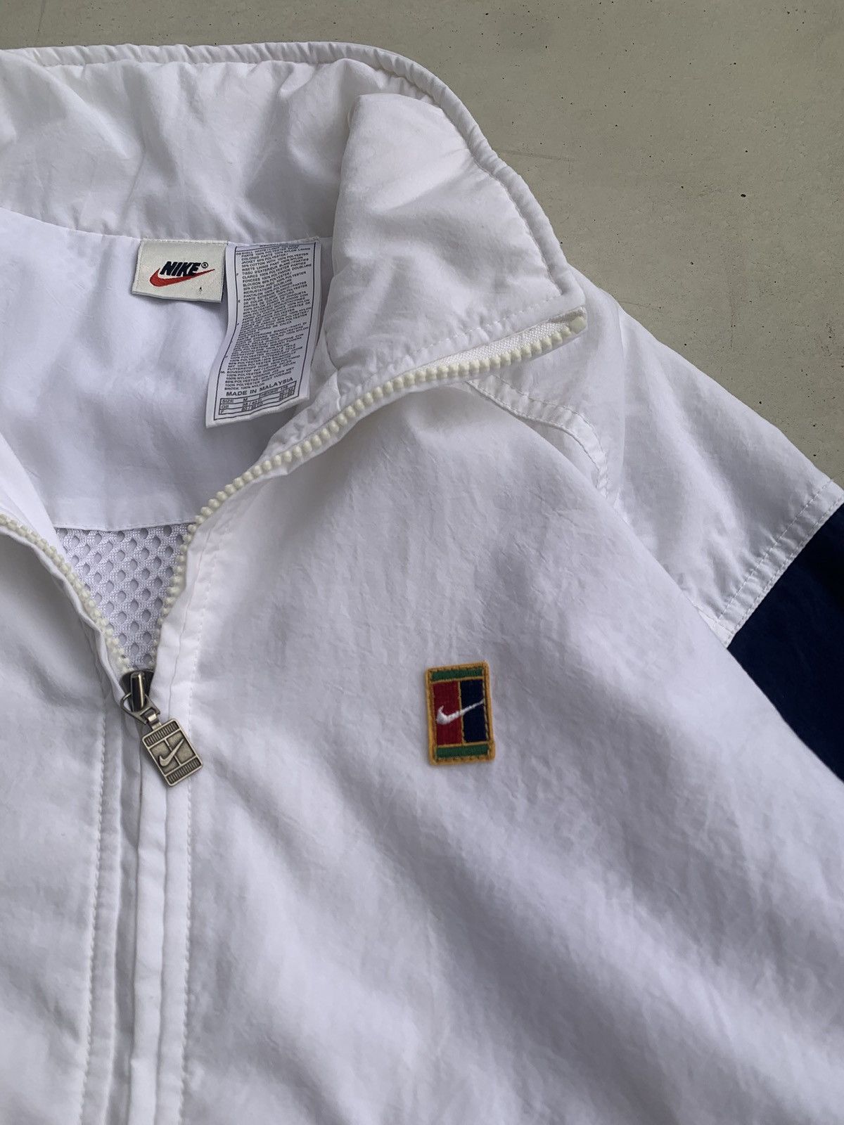 Nike Nike Court Jacket Vintage Olympic Zip Streetwear Style Size US L / EU 52-54 / 3 - 5 Thumbnail