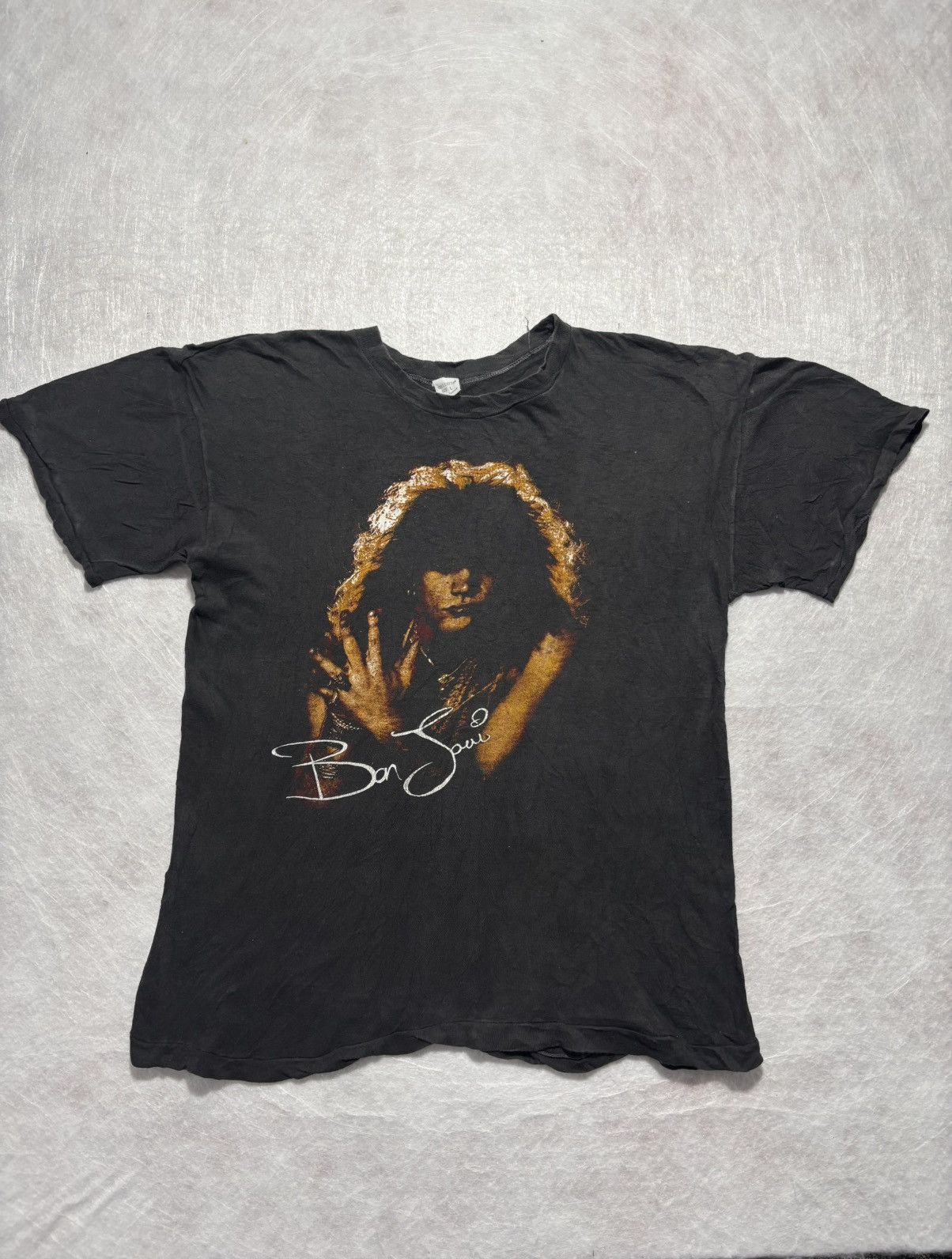 Band Tees Vintage Bon Jovi Tshirt Size US L / EU 52-54 / 3 - 1 Thumbnail