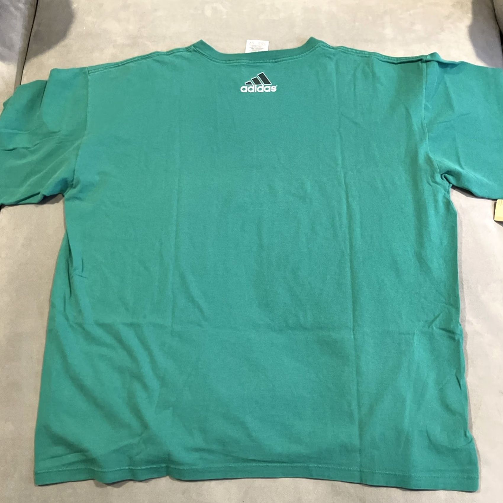 Adidas VINTAGE adidas T-Shirt Men XL Green USA Made in USA Crew Neck Short Sleeve Graphic Print Shirts Size US XL / EU 56 / 4 - 5 Thumbnail