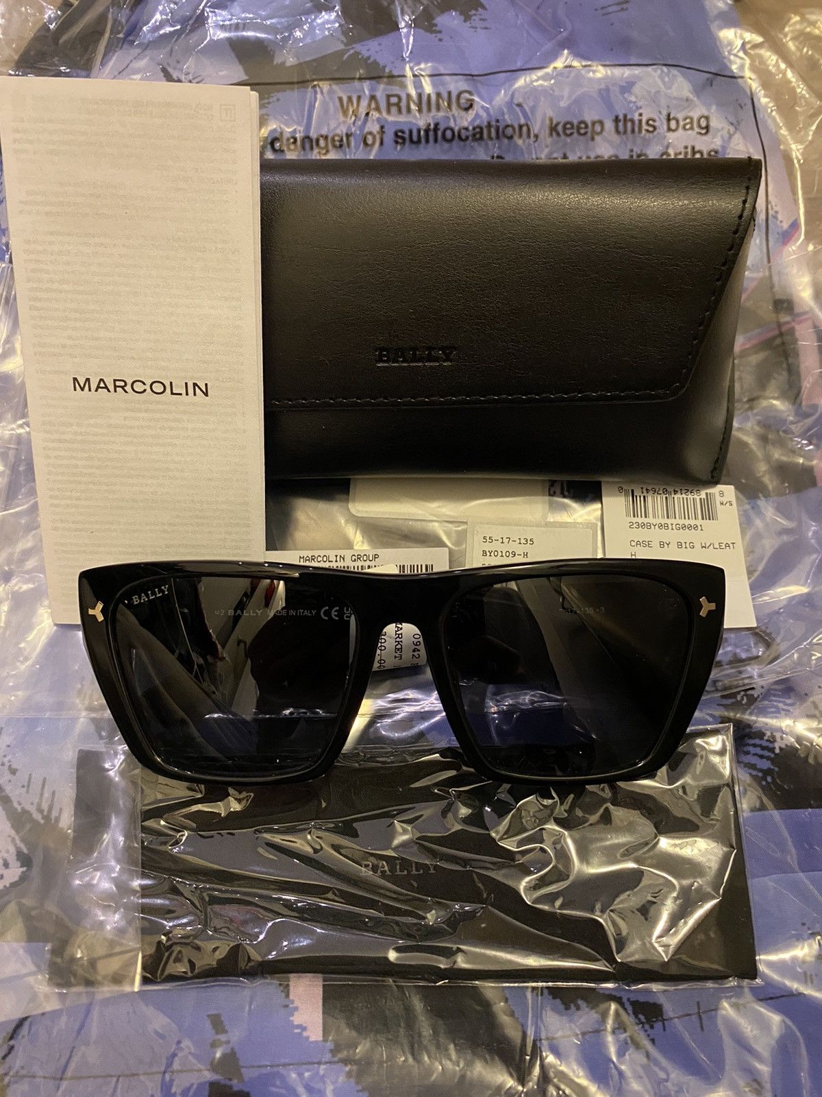 Bally Bally BY0109-H Geometric Sunglasses Black Gold NIB MP$300 Size ONE SIZE - 11 Thumbnail