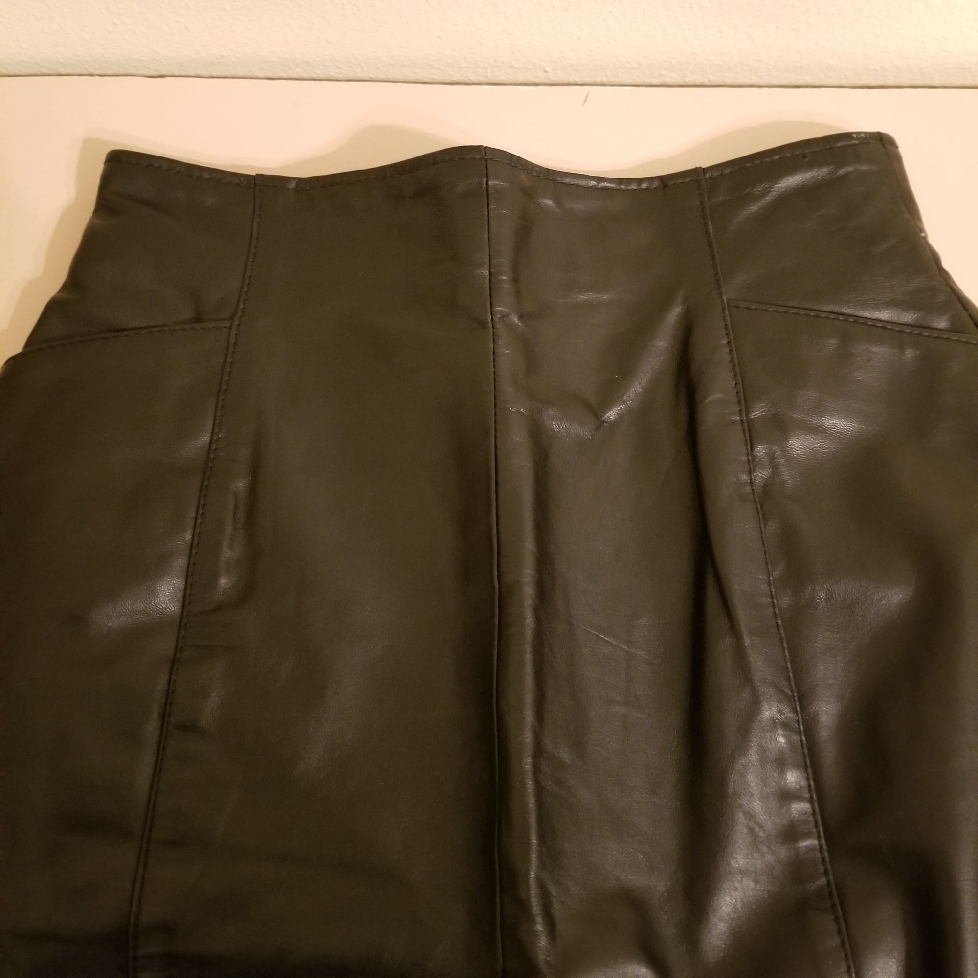 Wilsons Leather Wilsons 2 Black Leather Pencil Skirt Vintage High Waist Goth Size 26" / US 2 / IT 38 - 6 Thumbnail