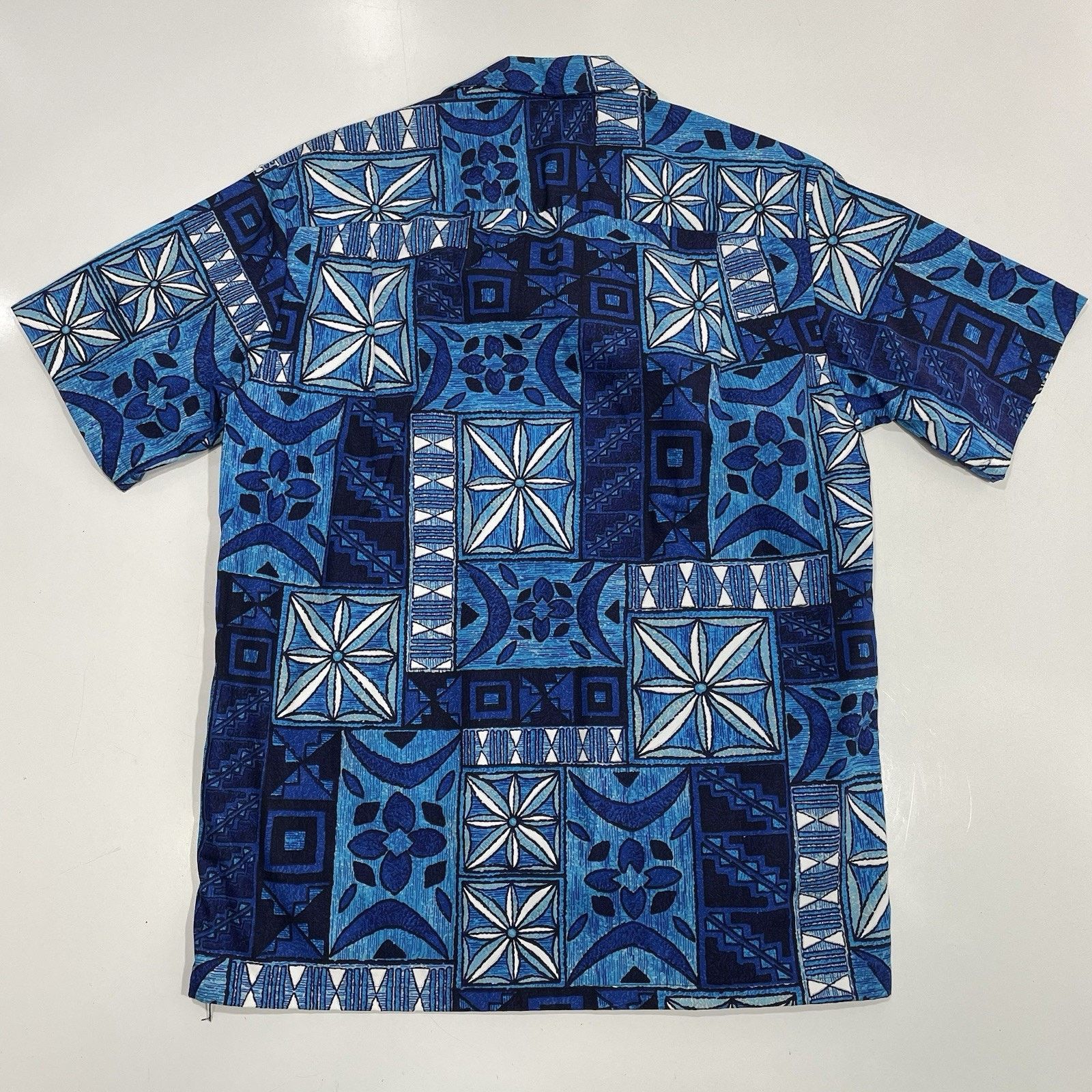 Reyn Spooner Winnie Fashion Men’s M/L Retro Vivid Blue Hawaiian Shirt Size US M / EU 48-50 / 2 - 6 Thumbnail