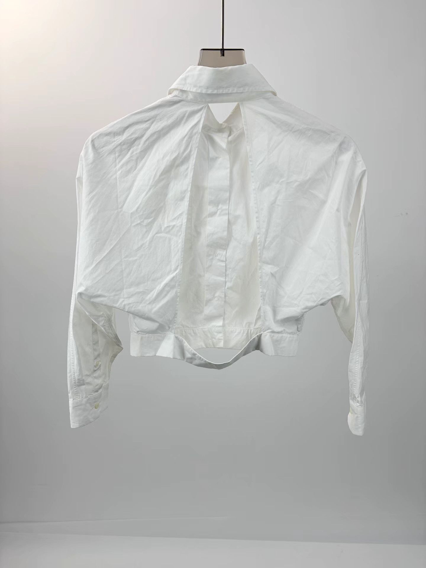 Prada PRADA Back Cutout Long Sleeve Shirt K1 Size S / US 4 / IT 40 - 2 Thumbnail