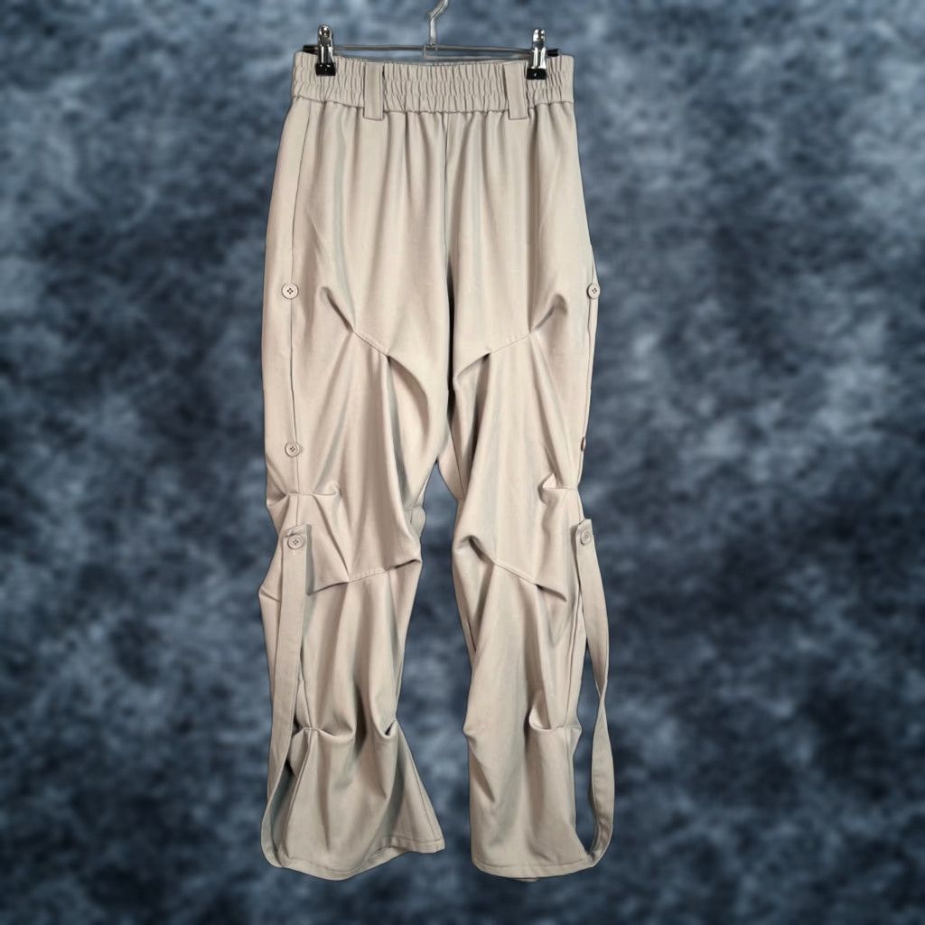 Vintage VINTAGE LOSTCTRL Womens Cargo Pants XS Beige Elastic Waist Pleated Creased Straight 28in Inseam Women Beige Cargo Size 26" / US 2 / IT 38 - 1 Thumbnail