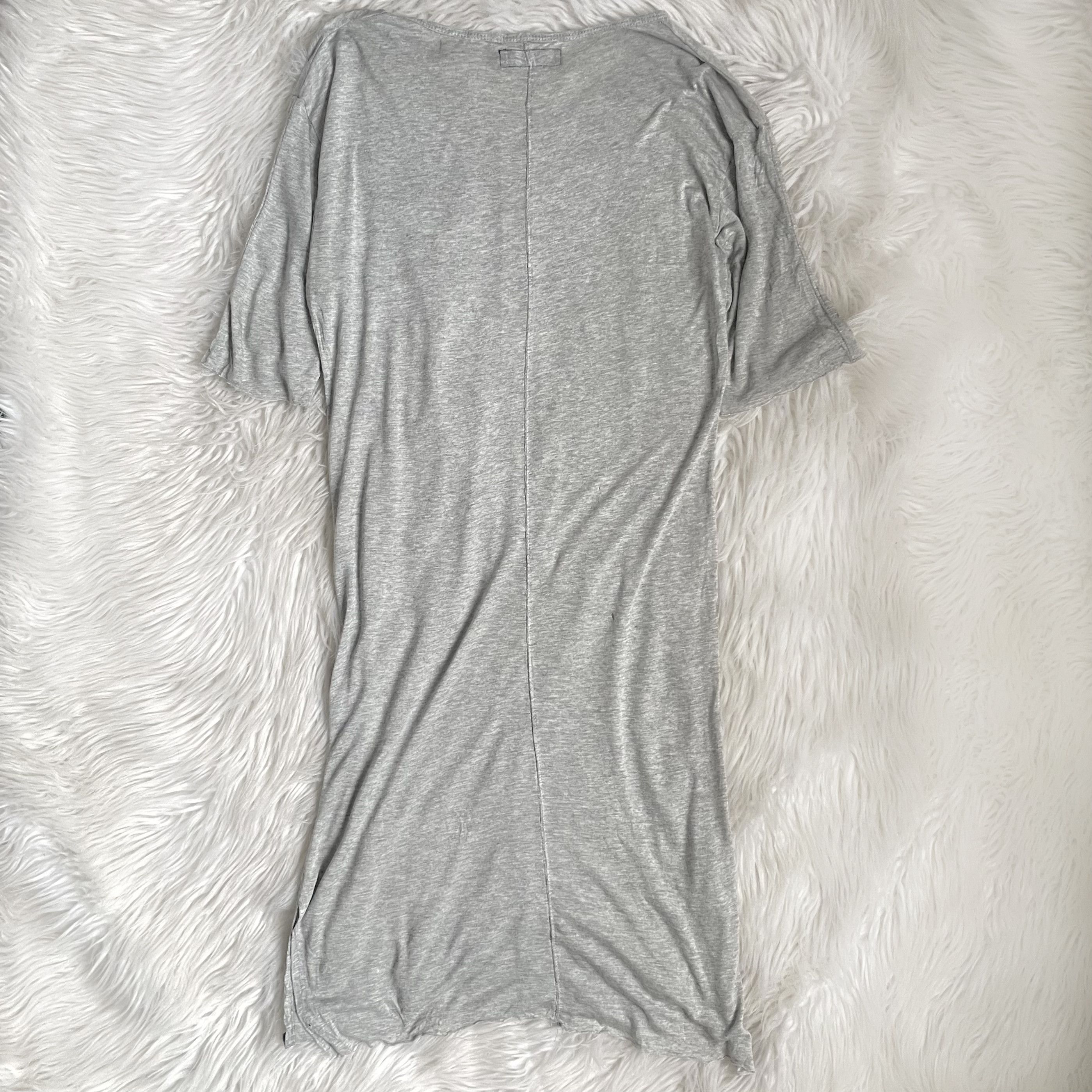 Daniel Patrick Knomadik by Daniel Patrick light gray t shirt long size XS Size US XS / EU 42 / 0 - 3 Thumbnail