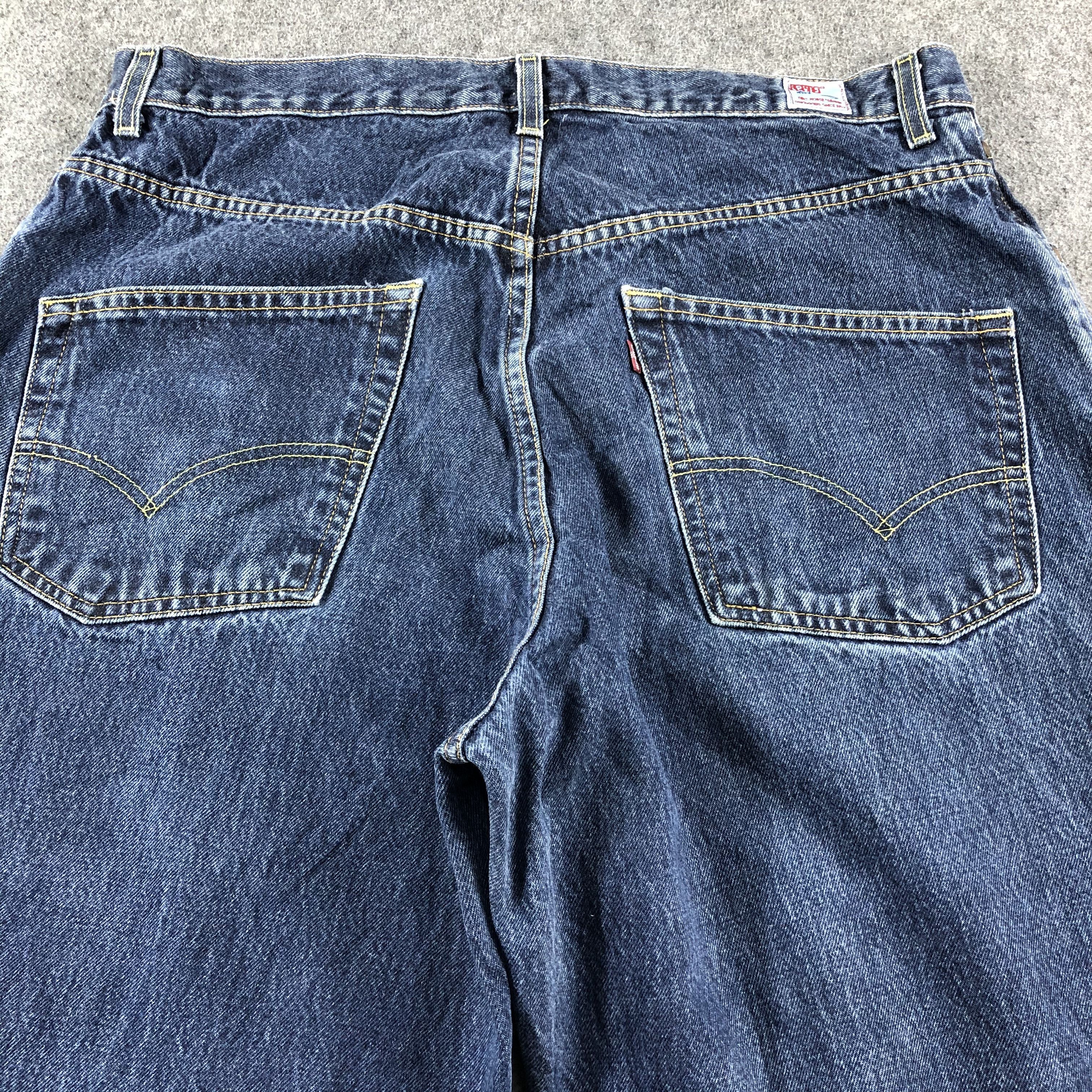 Levi's Vintage Blue Wash Levis 505 Baggy Jeans-J2517 Size US 36 / EU 52 - 4 Thumbnail