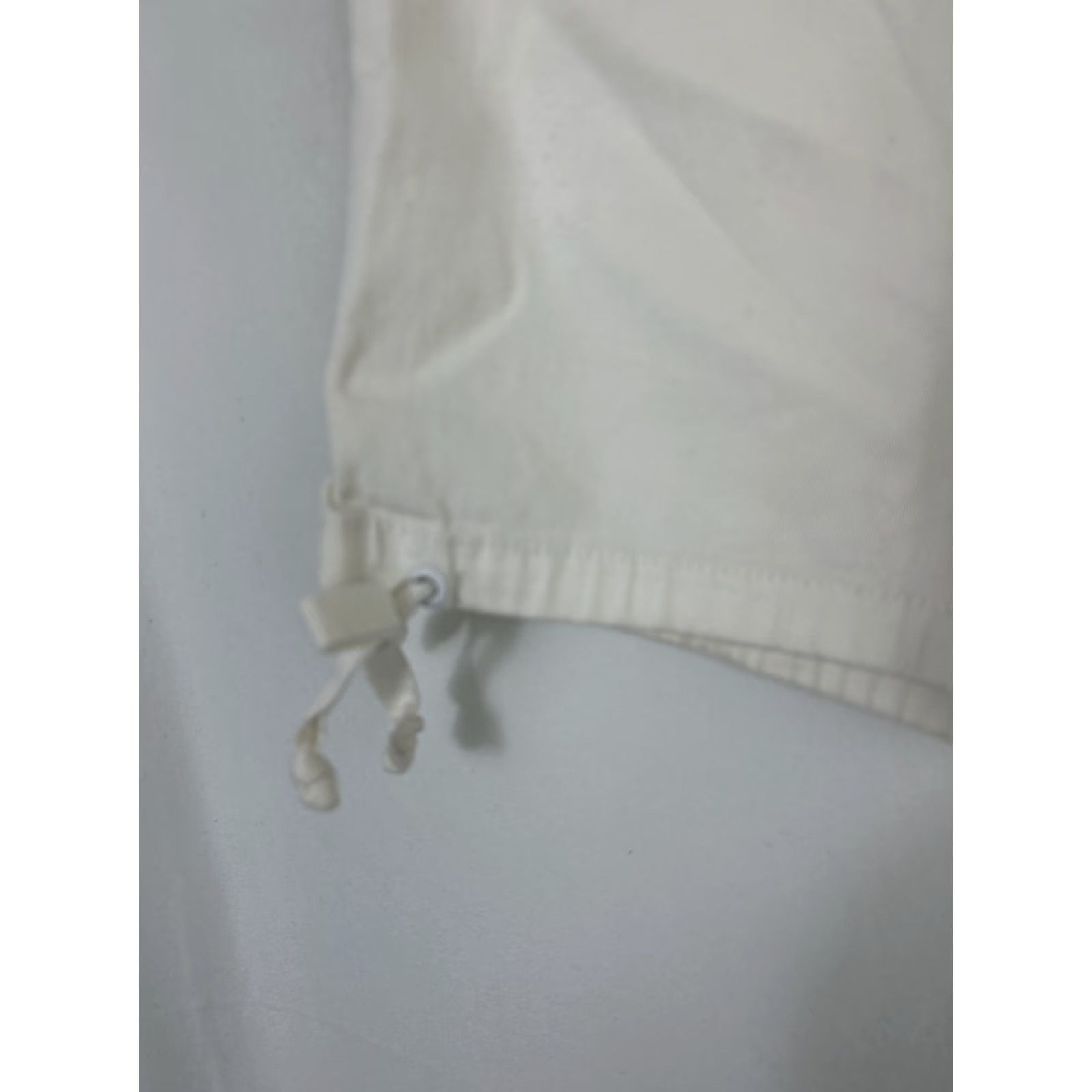 Vintage LE TIGRE Pants White W/ Navy Stitching Size 11 Capris Cropped Tie Cuffs Juniors Womens Capris Cropped Size 32" / US 10 / IT 46 - 3 Thumbnail