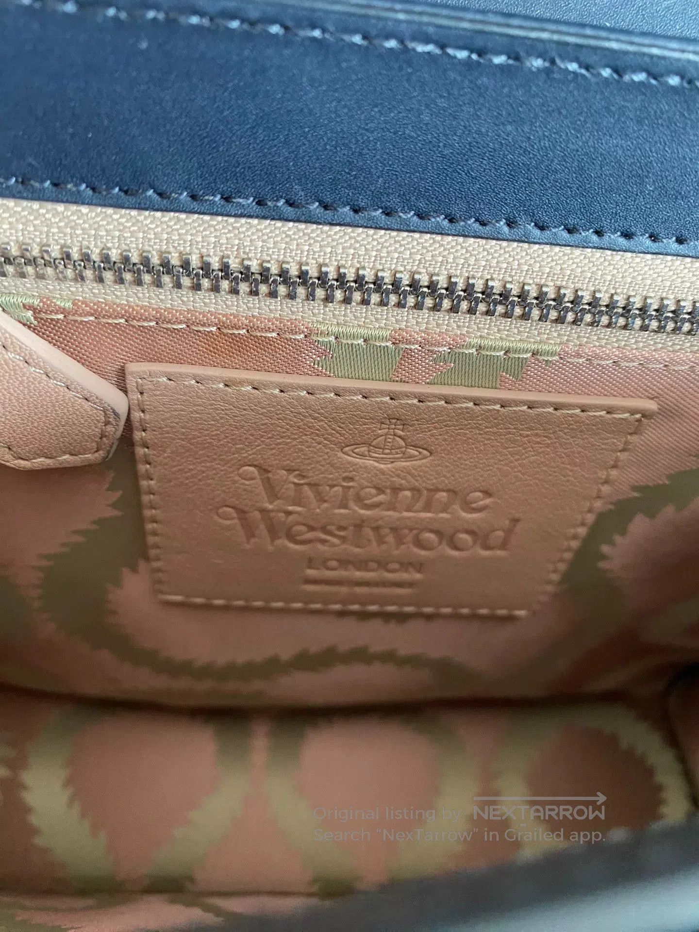 Vivienne Westwood Vivienne Westwood Saturn Buckle Hand Crossbody Bag. Size ONE SIZE - 9 Thumbnail