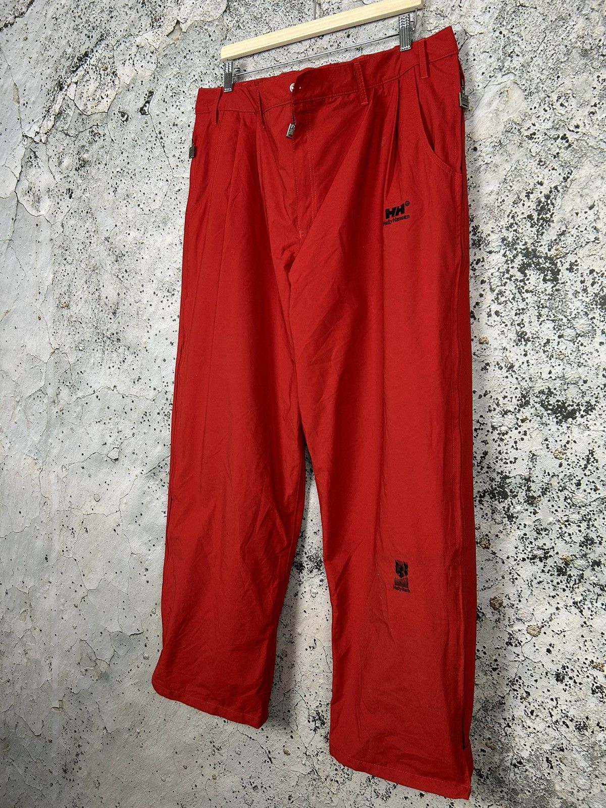 Helly Hansen Vintage Helly Hansen Gorpcore Snowboarding Pants Streetwear Size US 36 / EU 52 - 2 Thumbnail