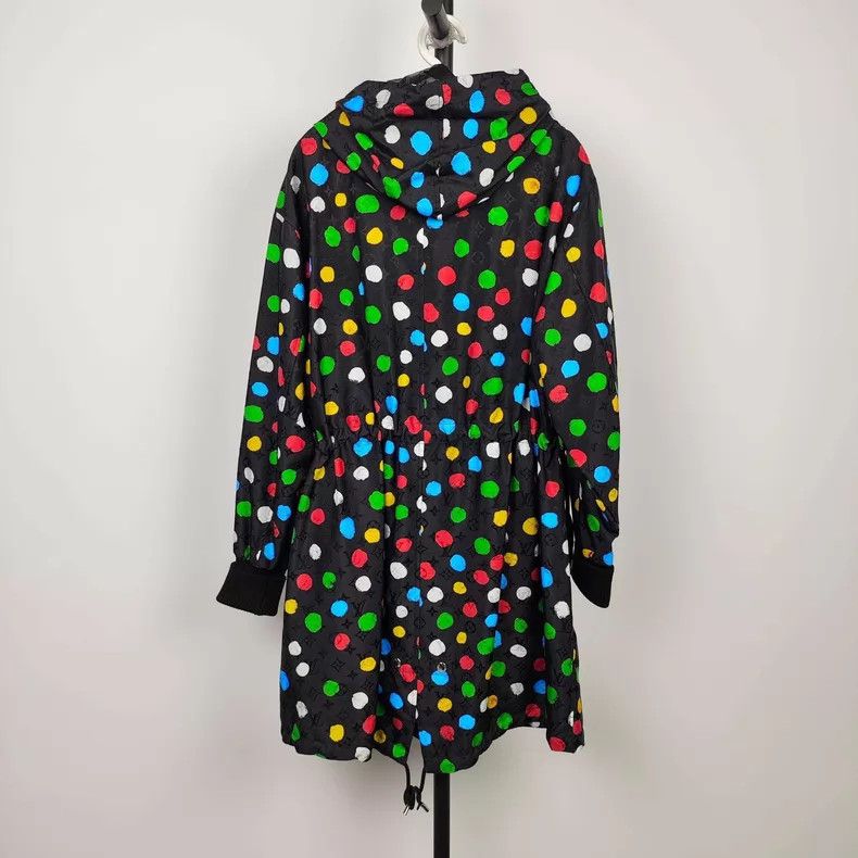Louis Vuitton Louis Vuitton Yayoi Kusama Co-branded Sunscreen jacket Size XS / US 0-2 / IT 36-38 - 2 Thumbnail