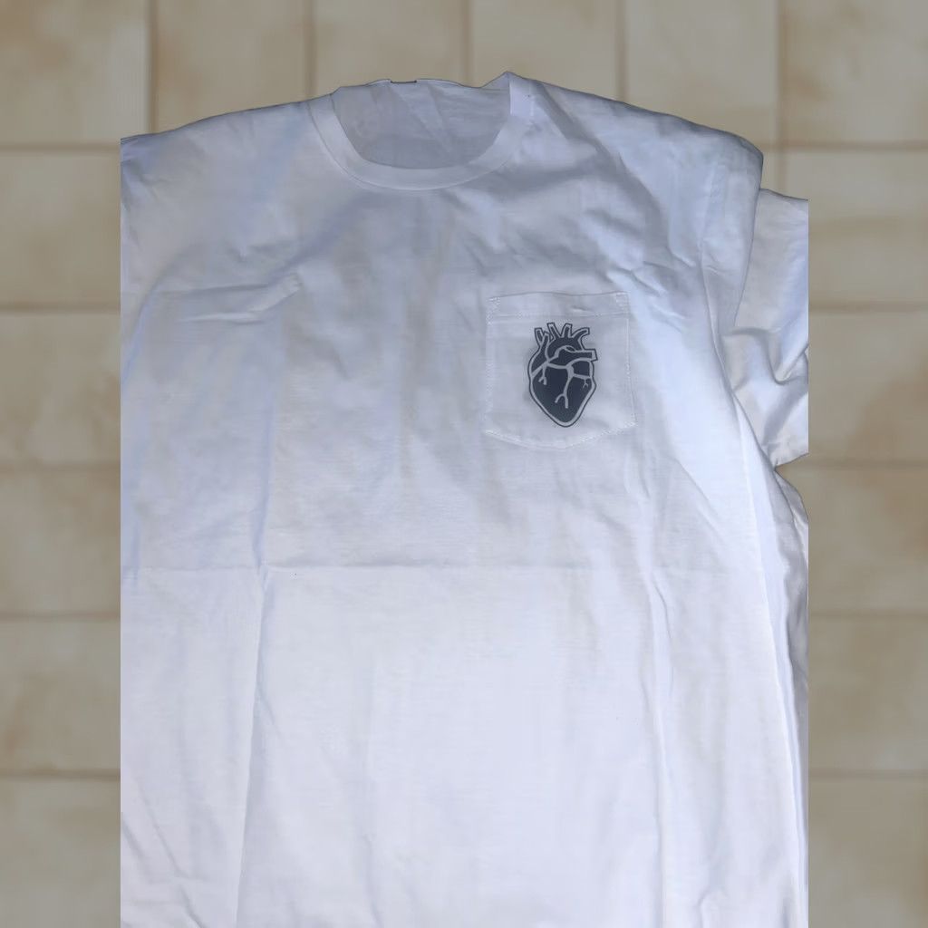 Vintage District Graphic Print Short Sleeve Shirt Mens Medium White/Black Shirt Size US L / EU 52-54 / 3 - 1 Thumbnail