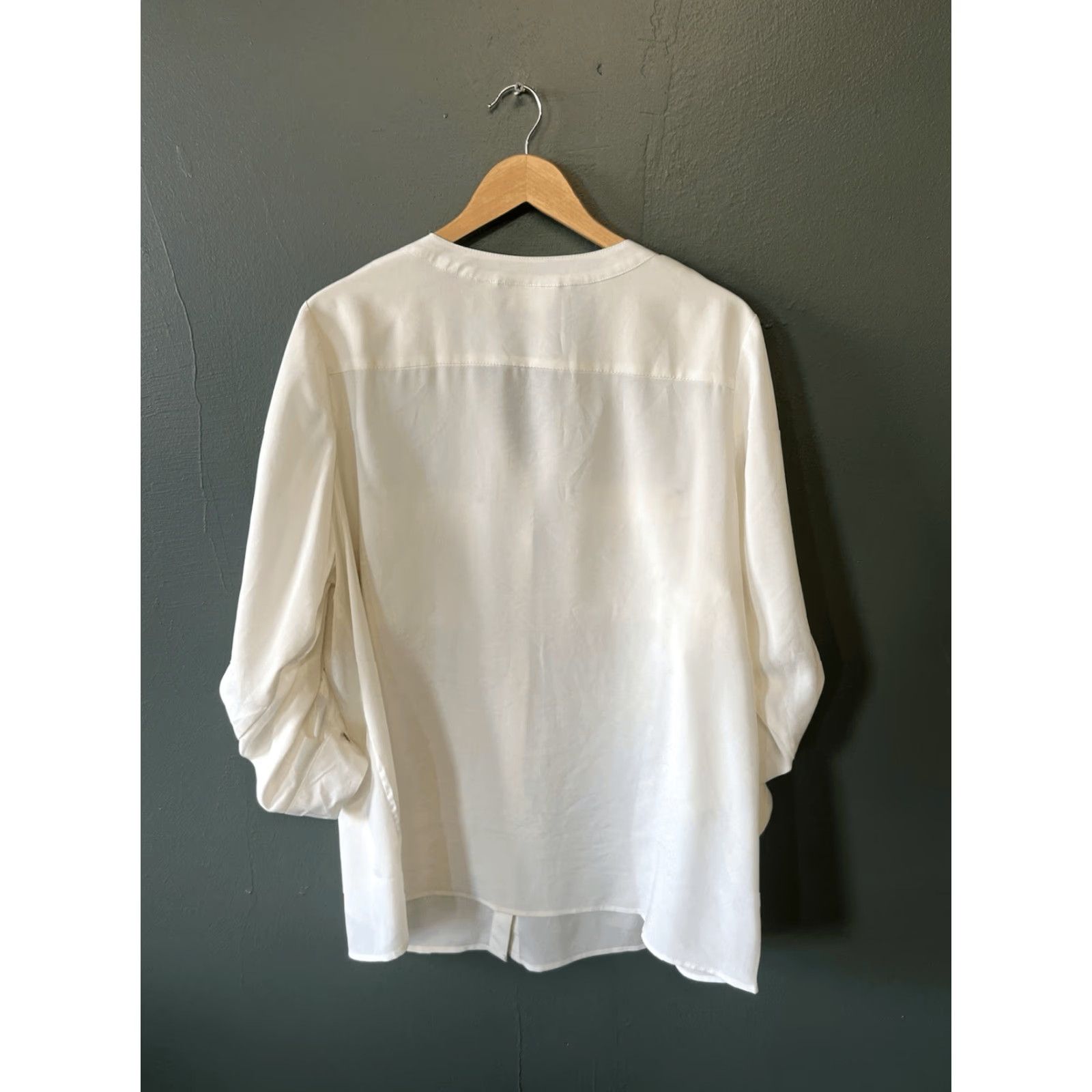 Avenue Avenue Womens White Long Sleeve Sheer Button-Up Shirt 18/20 Plus Size White/Sheer Button-Up Shirt Women Adults Plus Size 18/20 Size XXL / US 16-18 / IT 52-54 - 2 Thumbnail