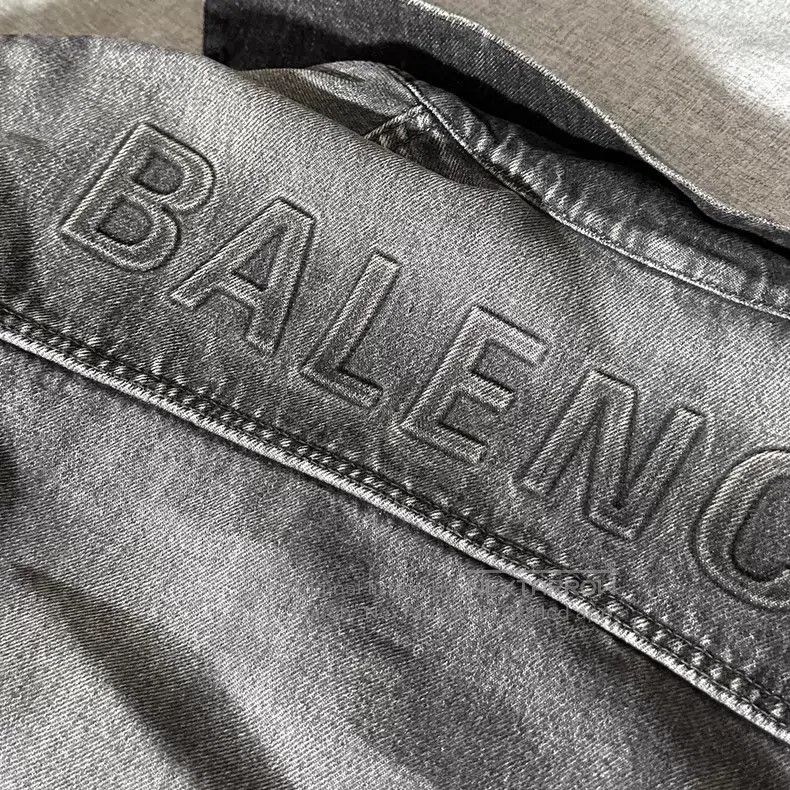 Balenciaga Balenciaga Denim Embossed Logo Letter Jacket Size XS / US 0-2 / IT 36-38 - 3 Thumbnail