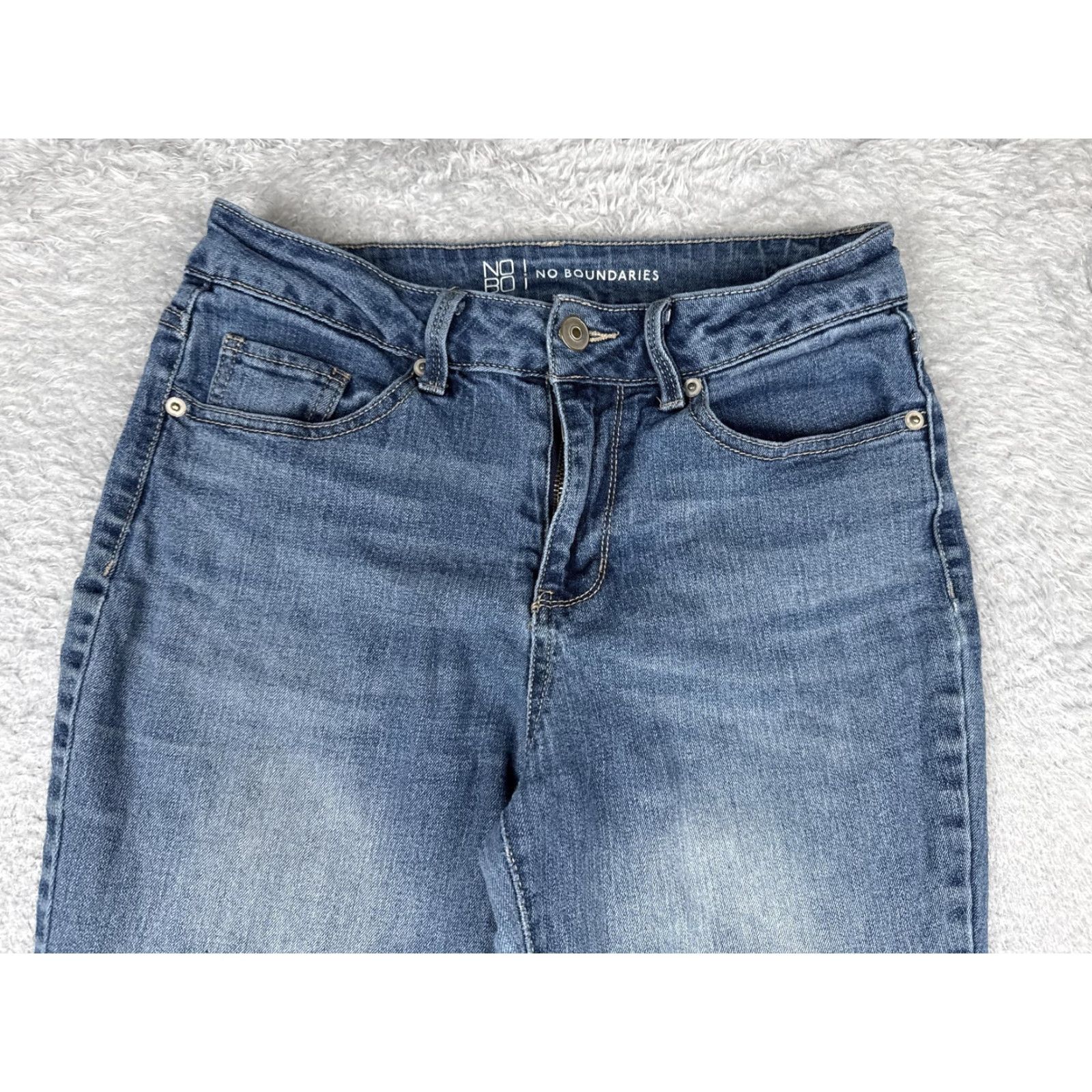 Vintage No Boundaries Jeans Juniors Bootcut 7 Blue Medium Wash Mid Rise Stretch 26x30 Womens Denim Pants Regular Jeans Size 28" / US 6 / IT 42 - 4 Thumbnail