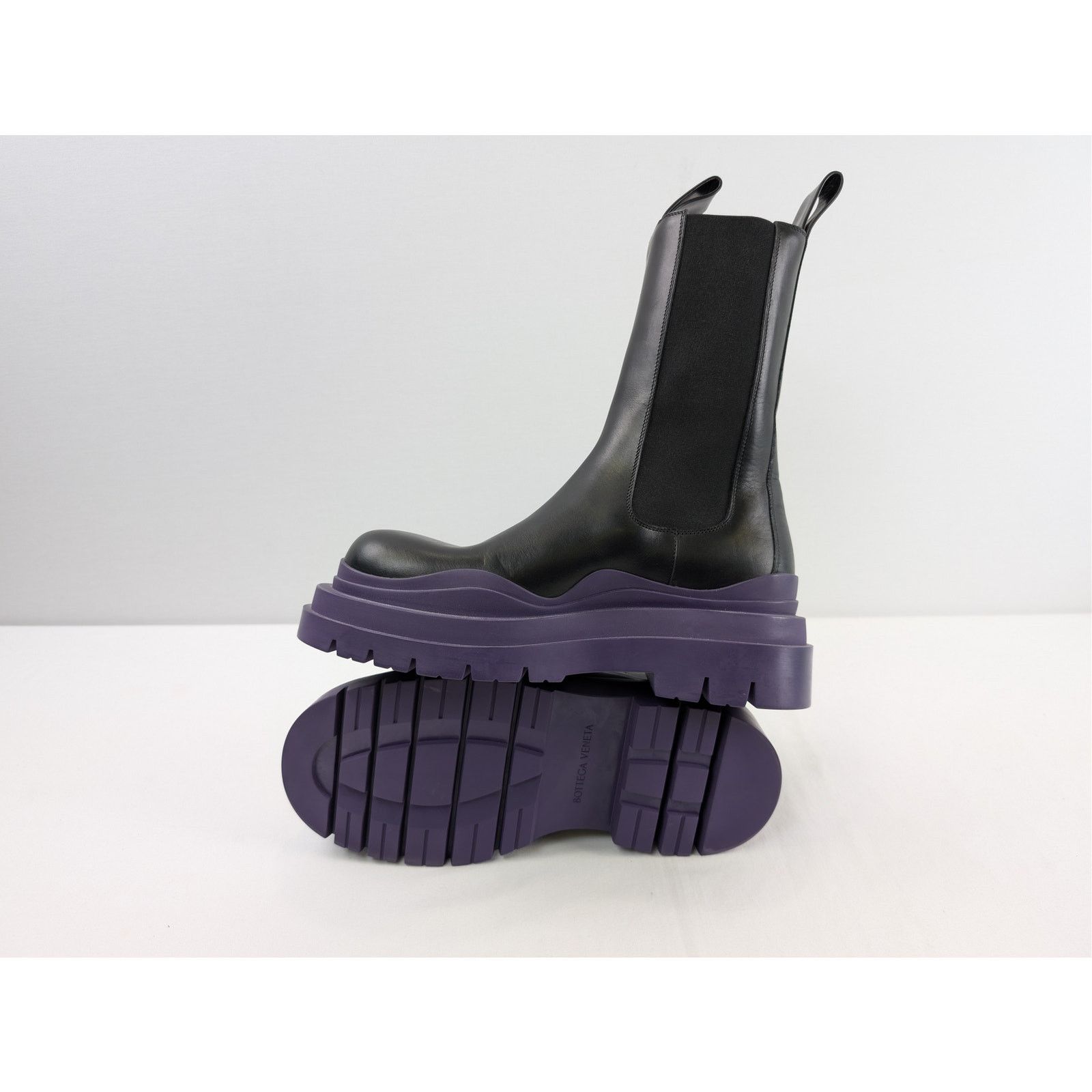 Bottega Veneta o1rshd1 Military Calf Tire Boots in Black/Purple Size US 8 / EU 41 - 12 Thumbnail