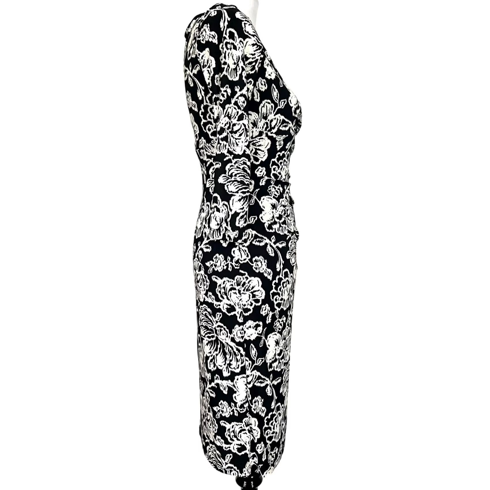 Ralph Lauren VINTAGE Lauren Ralph Lauren Dress Black White Floral Stretch Knit V-Neck Ruched Size 4 Size S / US 4 / IT 40 - 7 Thumbnail