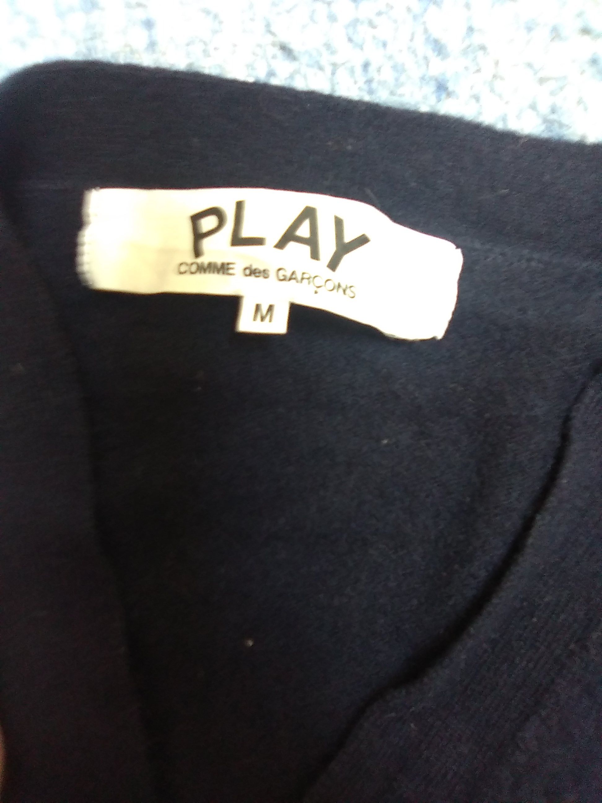 Comme des Garcons Comme Des Garcons PLAY knit sweater (cozy) Size US M / EU 48-50 / 2 - 3 Thumbnail