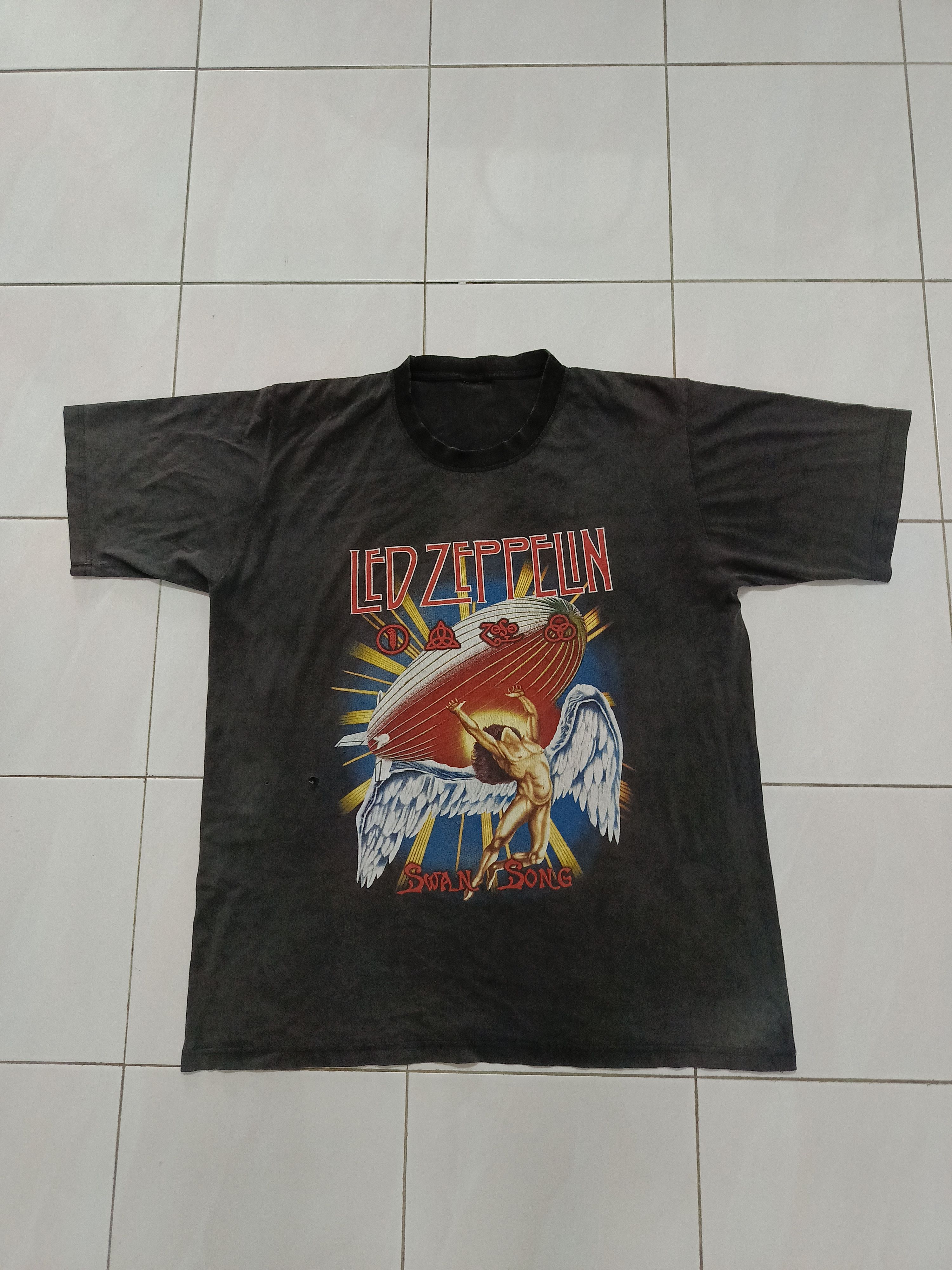 Vintage Vintage Bootleg Led Zeppelin distressed Faded shirt Size US L / EU 52-54 / 3 - 2 Thumbnail