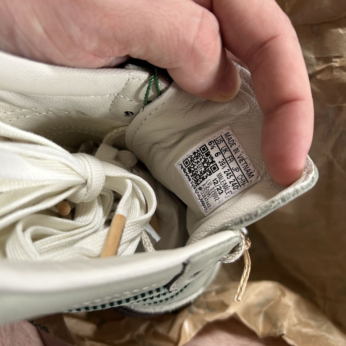 Adidas Samba OG suede MAHA Half Green Silver Matcha Jade Off White Size US 8 / IT 38 - 17 Thumbnail