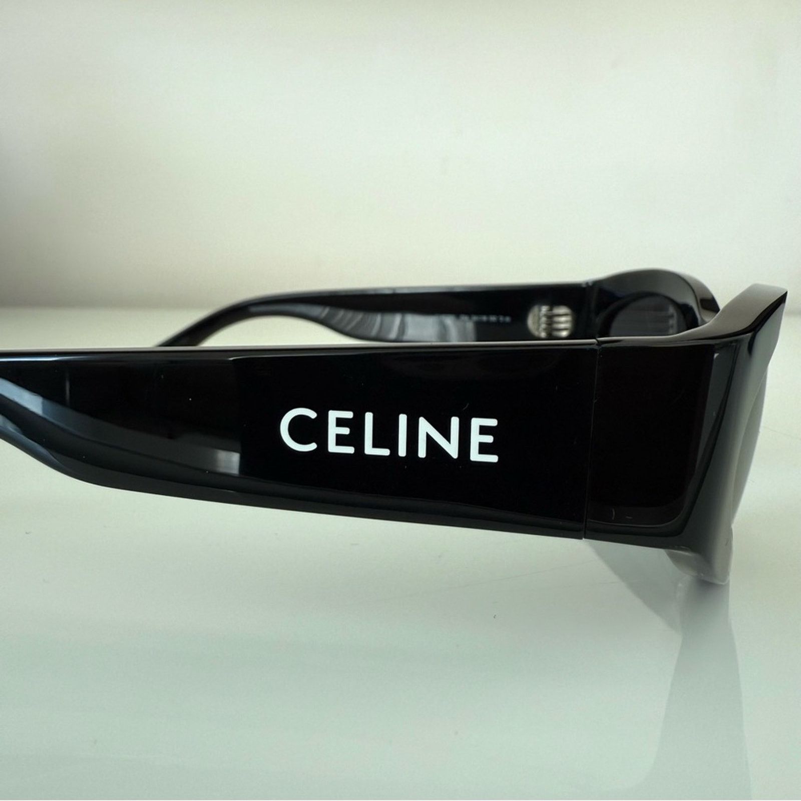 Celine NEW!!! Celine Sunglasses CL40288I 01A Authentic Retail 585$ Size ONE SIZE - 4 Thumbnail