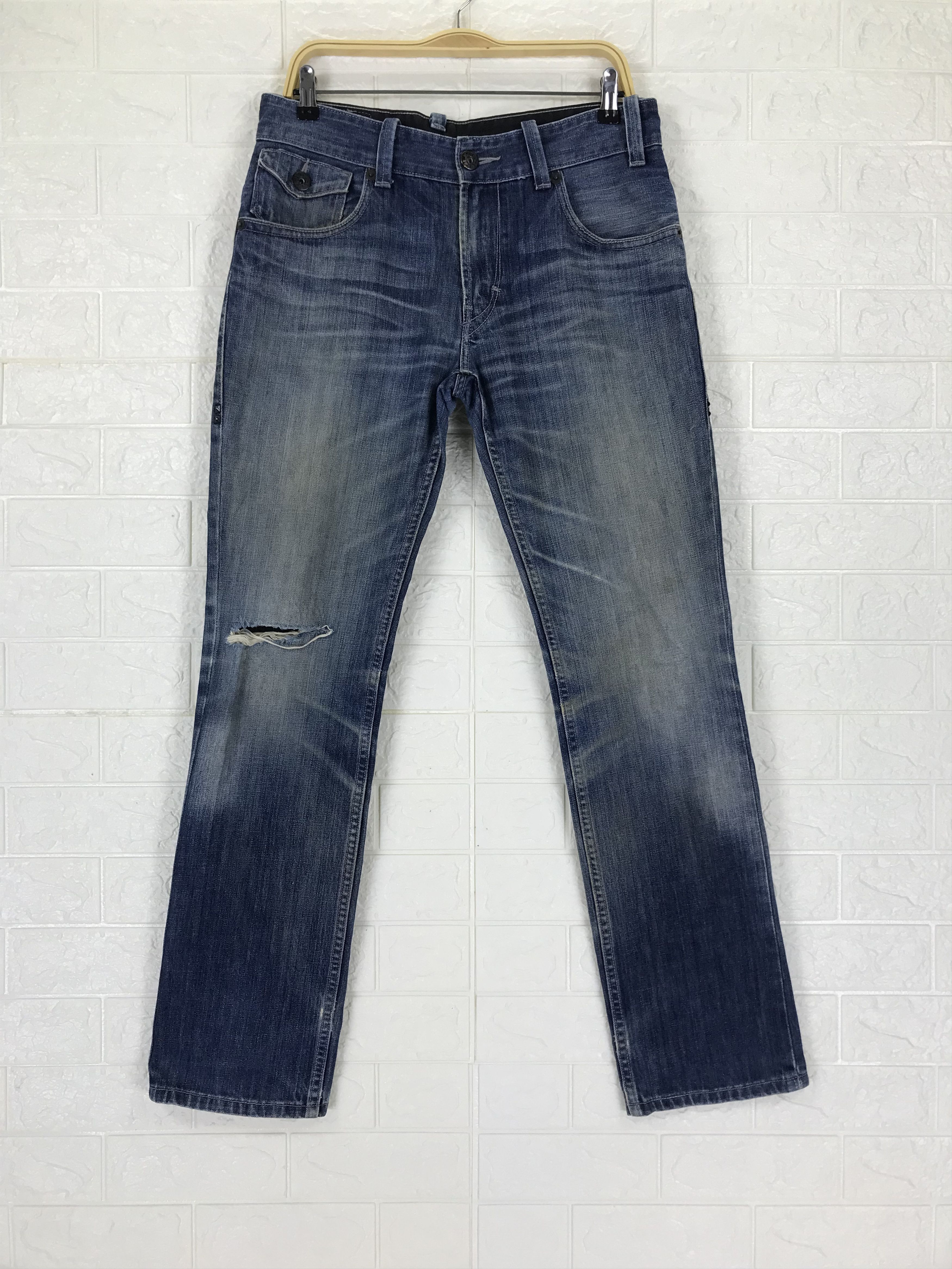 Levi's Vintage Levi's 511 Buckle Back Jeans Distressed Denim Size US 32 / EU 48 - 5 Thumbnail