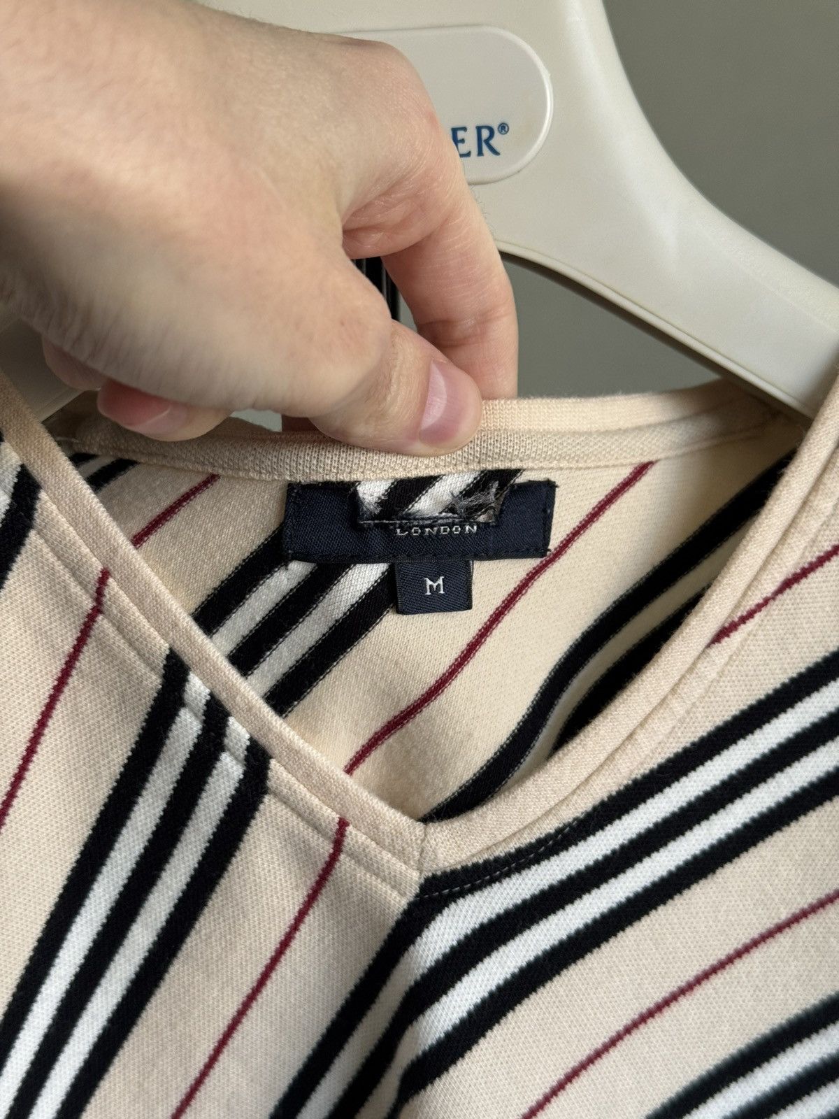Burberry Vintage Burberry top Size M / US 6-8 / IT 42-44 - 4 Thumbnail