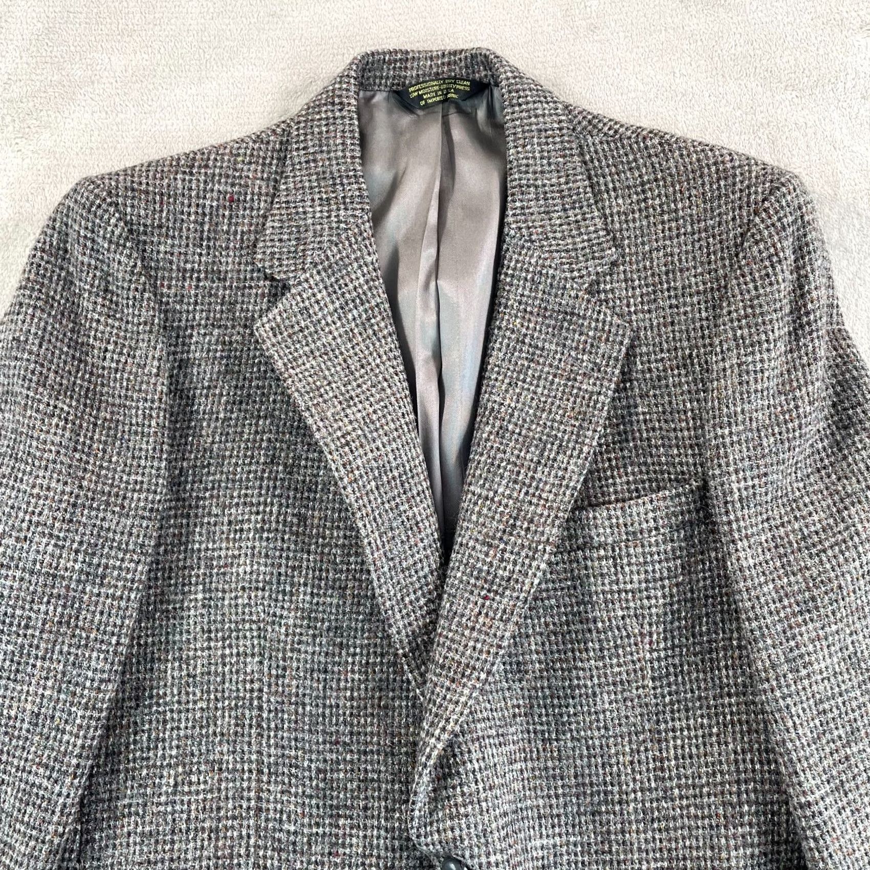 Harris Tweed VINTAGE Harris Tweed Blazer Jacket 44R Brown Leather Buttons USA Made Mens Size 44R - 4 Thumbnail