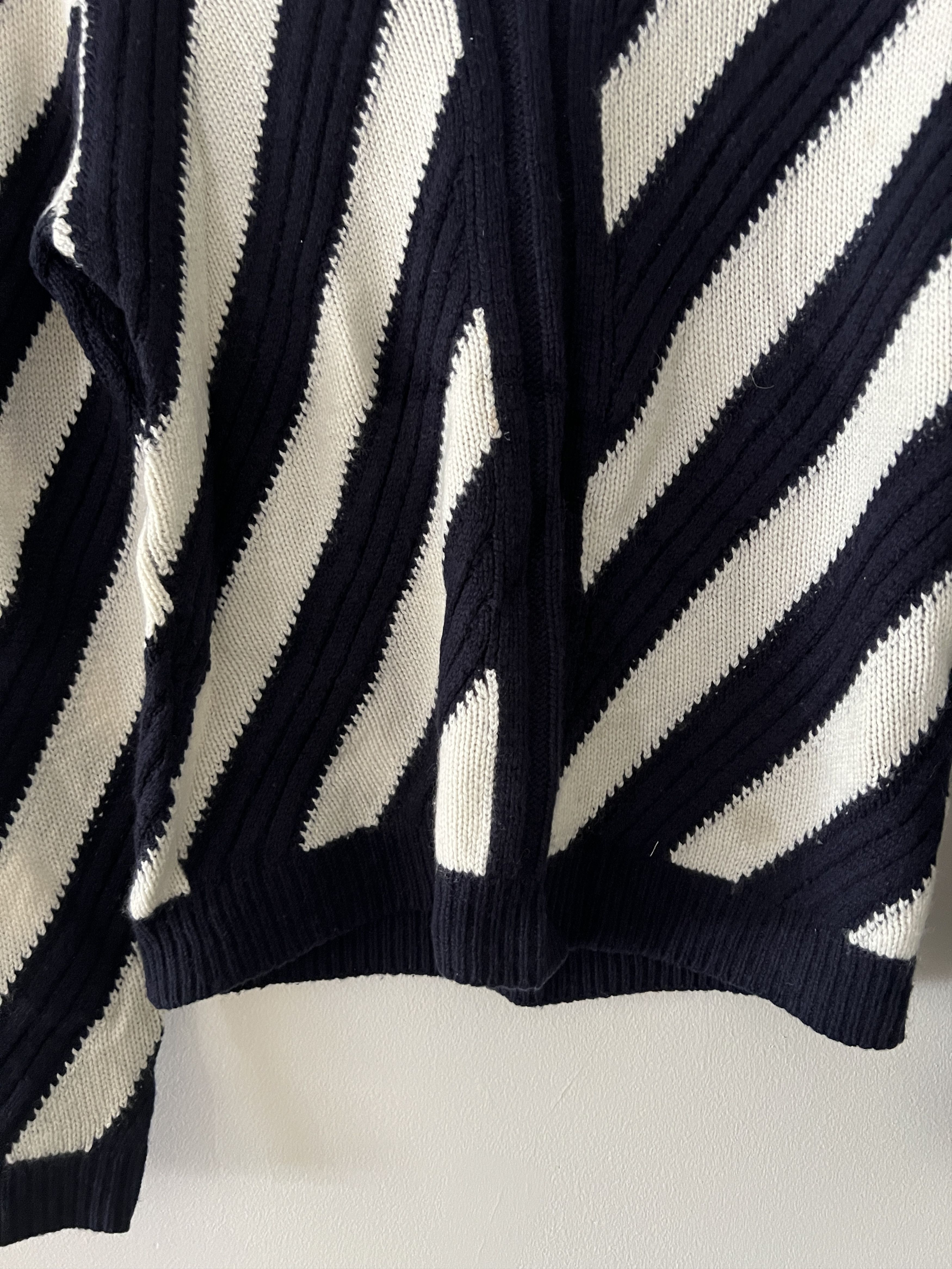Prada Prada cashmere cable knit jumper Size US S / EU 44-46 / 1 - 4 Thumbnail