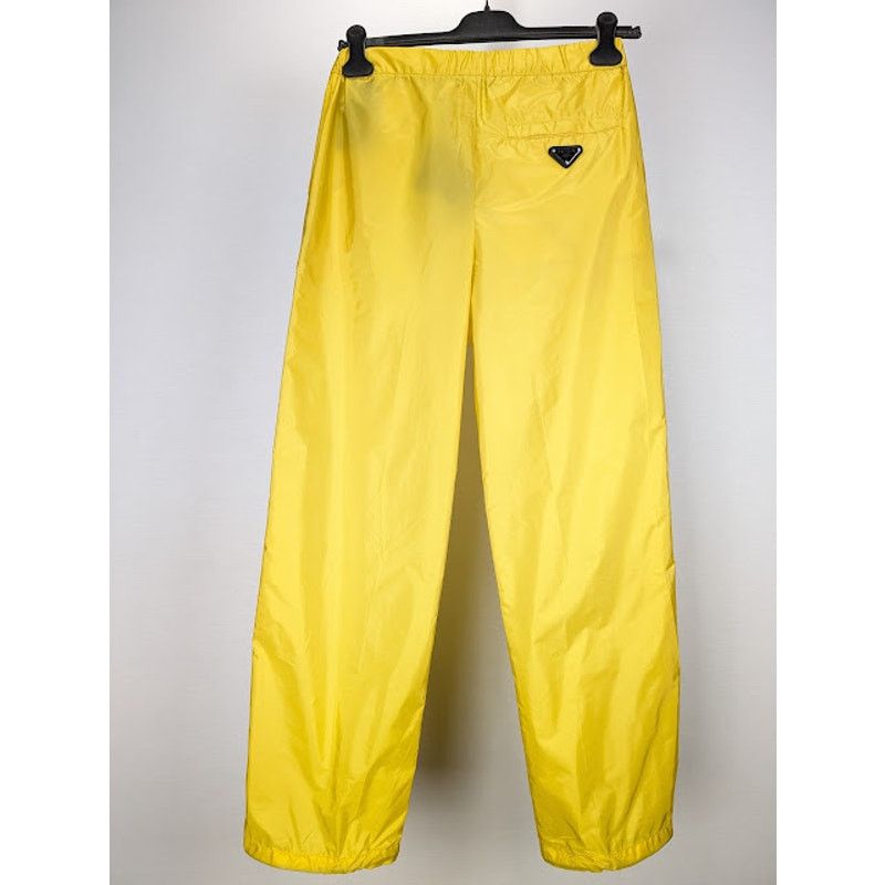 Prada o1rshd1 Re-Nylon Piuma Trousers in Yellow Size US 30 / EU 46 - 2 Thumbnail