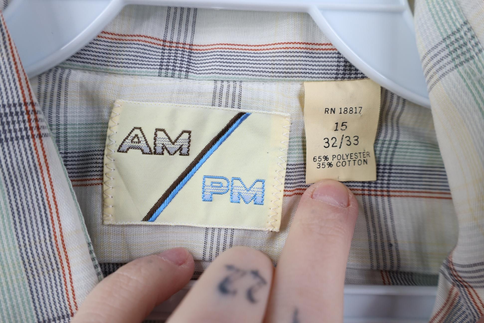 Vintage Vintage 70s Streetwear Rainbow Dagger Collar Button Shirt Size US M / EU 48-50 / 2 - 6 Thumbnail