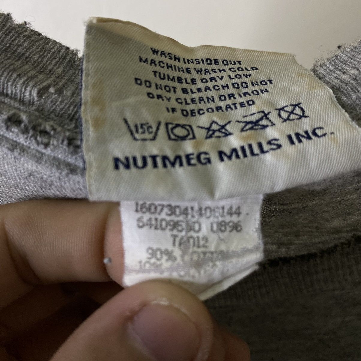 MLB × New York Yankees × Vintage Vintage 1990s NY Yankees MLB by Nutmeg Mills Distressed Tee Size US M / EU 48-50 / 2 - 7 Thumbnail