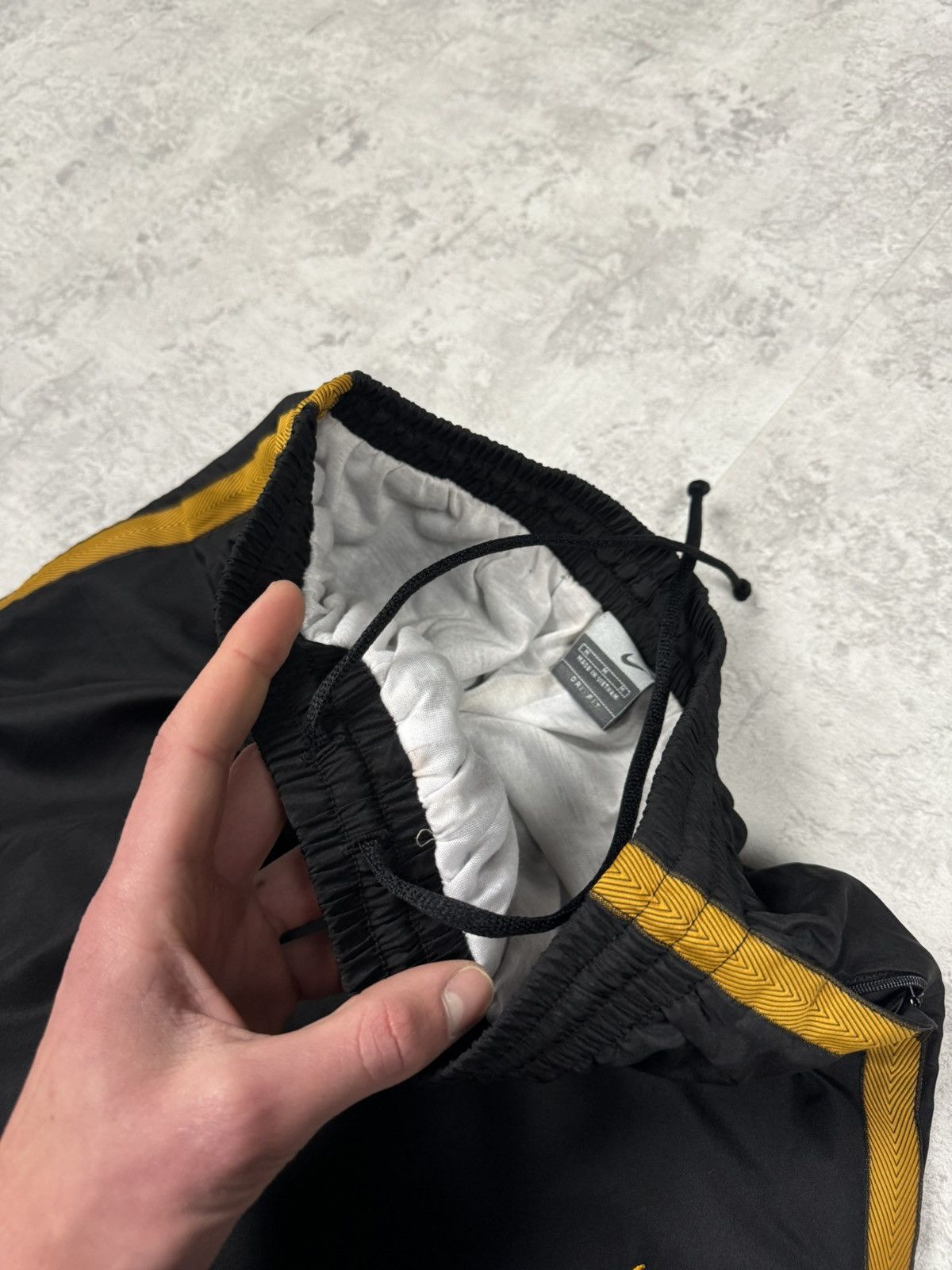 Nike Vintage Nike Y2K Streetwear Sportswear Track Pants Size M Size US 32 / EU 48 - 13 Thumbnail