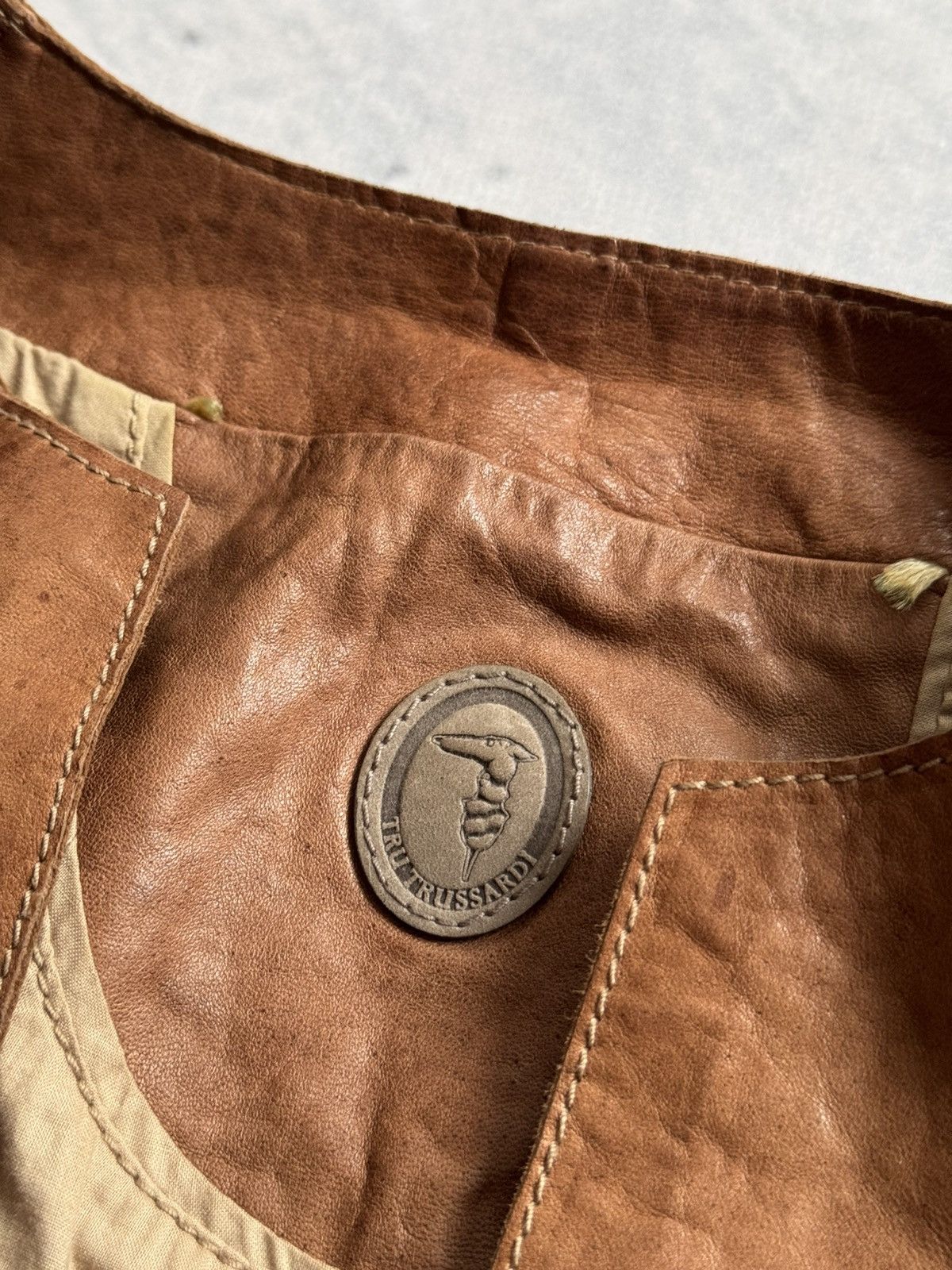 Trussardi Vintage Trussardi jacket 100% LEATHER blazer wmns Size XS / US 0-2 / IT 36-38 - 6 Thumbnail
