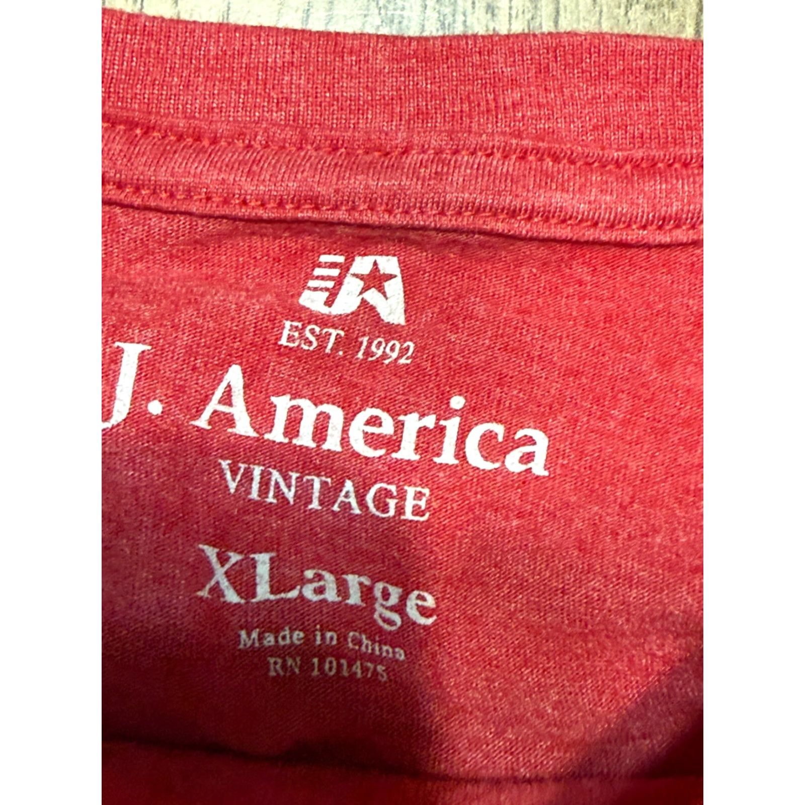 Vintage J. American Vintage Shirts Men's XL Red Short Sleeve Crew Neck T-Shirt Regular Fit Size US XL / EU 56 / 4 - 6 Thumbnail