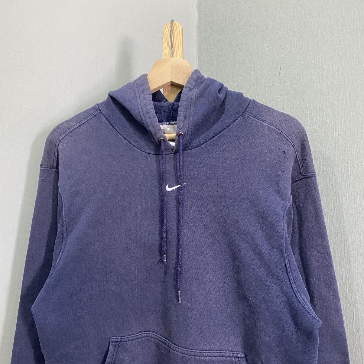 Nike VINTAGE RARE NIKE CENTER SWOOSH NAVY BLUE HOODIE Size US M / EU 48-50 / 2 - 3 Thumbnail