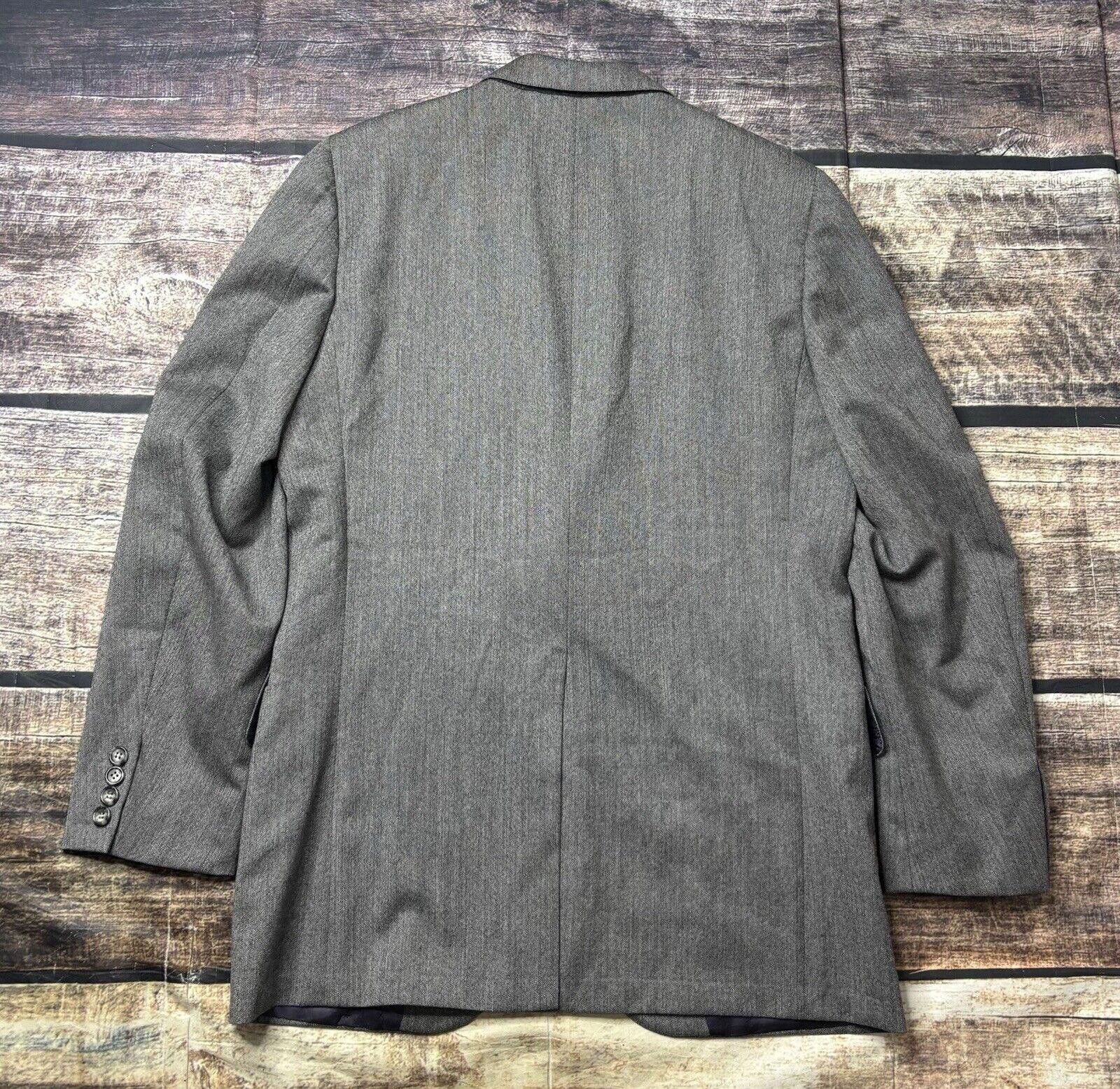 Brooks Brothers Brooks Brothers 346 Blazer Jacket Men's 39R Wool Fishbone Size 38R - 3 Thumbnail