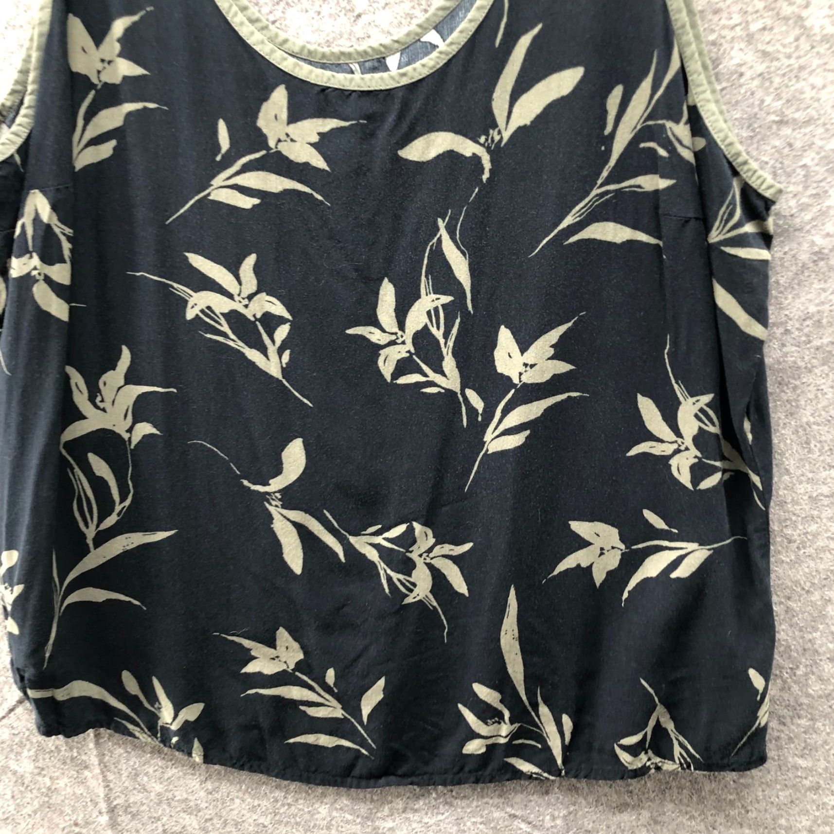 Gap VINTAGE Gap Palm Print Tank Top Womens L Black Sage Green Rayon Scoop Neck Hawaiian Size L / US 10 / IT 46 - 5 Thumbnail