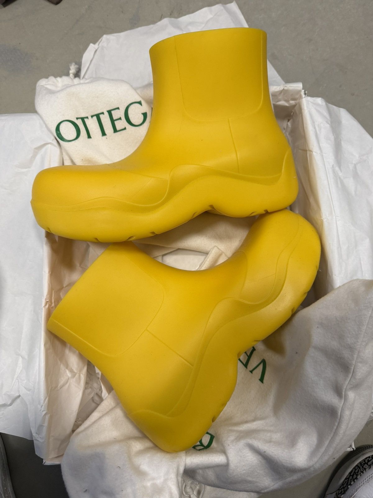 Bottega Veneta Bottega Puddle Boots Yellow Size US 10 / EU 43 - 1 Thumbnail