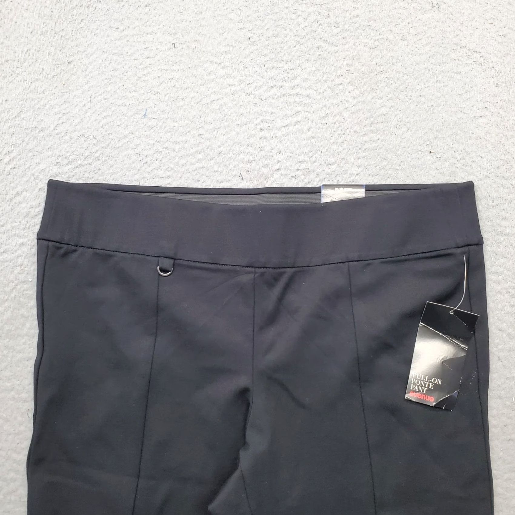 Avenue Avenue Ponte Pants Womens Petites 18/20 Black Stretch Casual Straight Leg Pull On Size 40" / US 18 - 7 Thumbnail