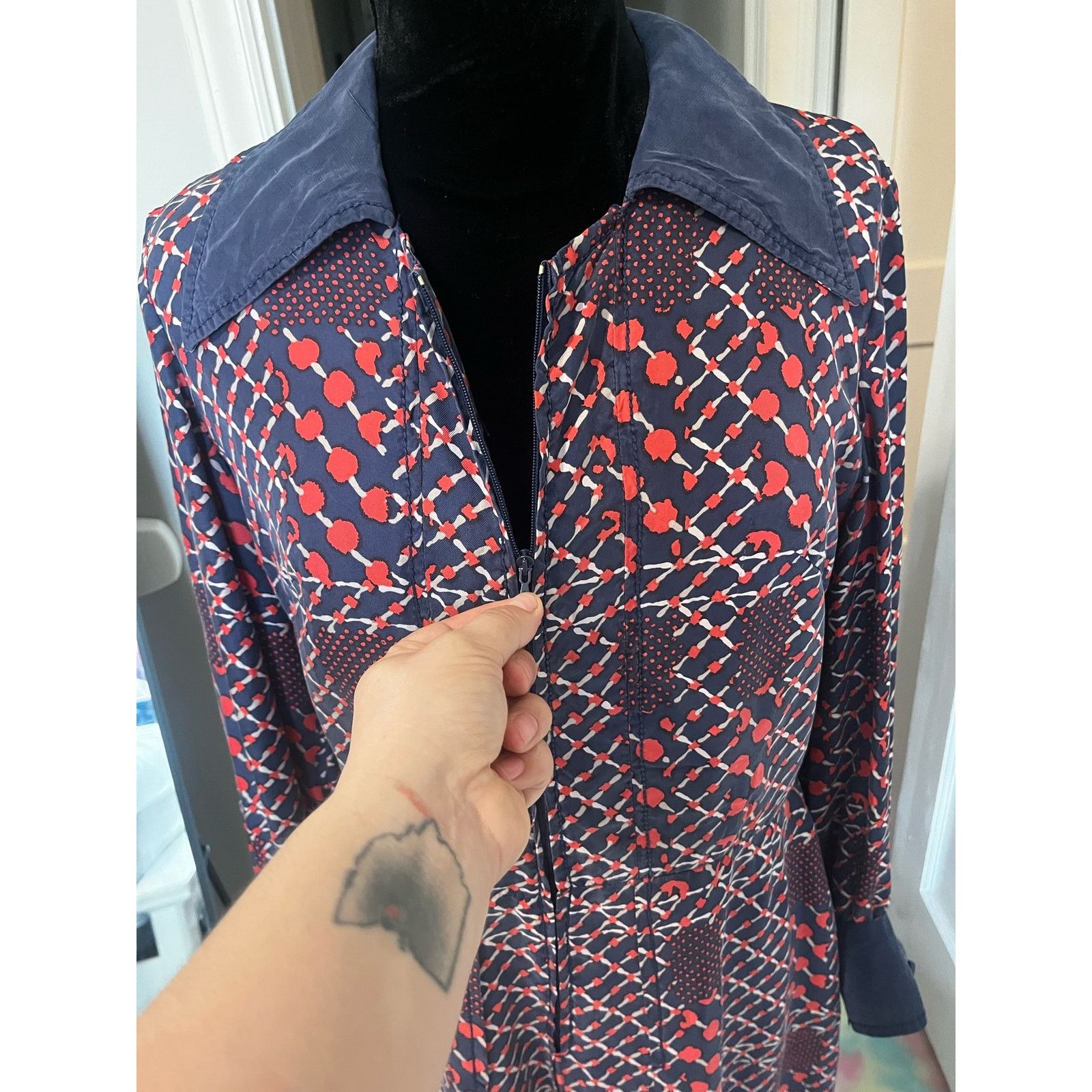 Vintage Vintage 70s Blue Red Geometric Silk Midi Dress Mod Med Large Size M / US 6-8 / IT 42-44 - 6 Thumbnail