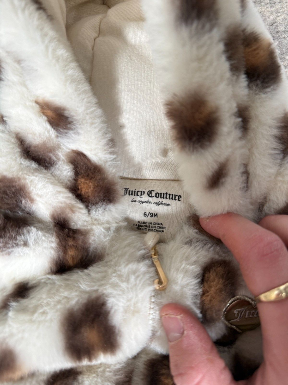 Juicy Couture Y2K Juicy Couture Soft Faux Fur Leopard Hooded Baby Suit Size XXS / US 00 / IT 34 - 5 Thumbnail