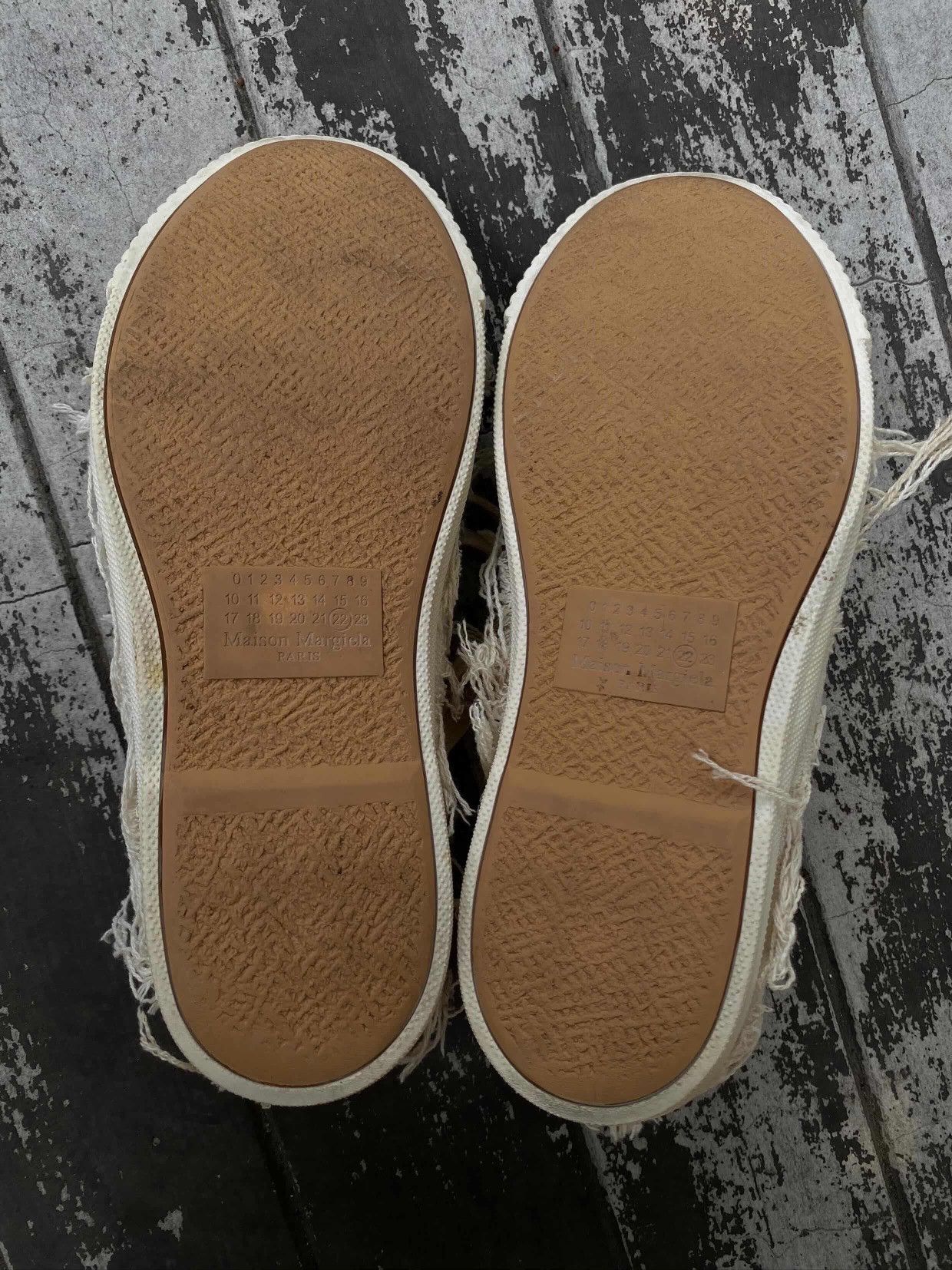 Maison Margiela Maison Margiela Inside-Out Canvas Distressed Sneakers EU41 Size US 8 / EU 41 - 12 Thumbnail