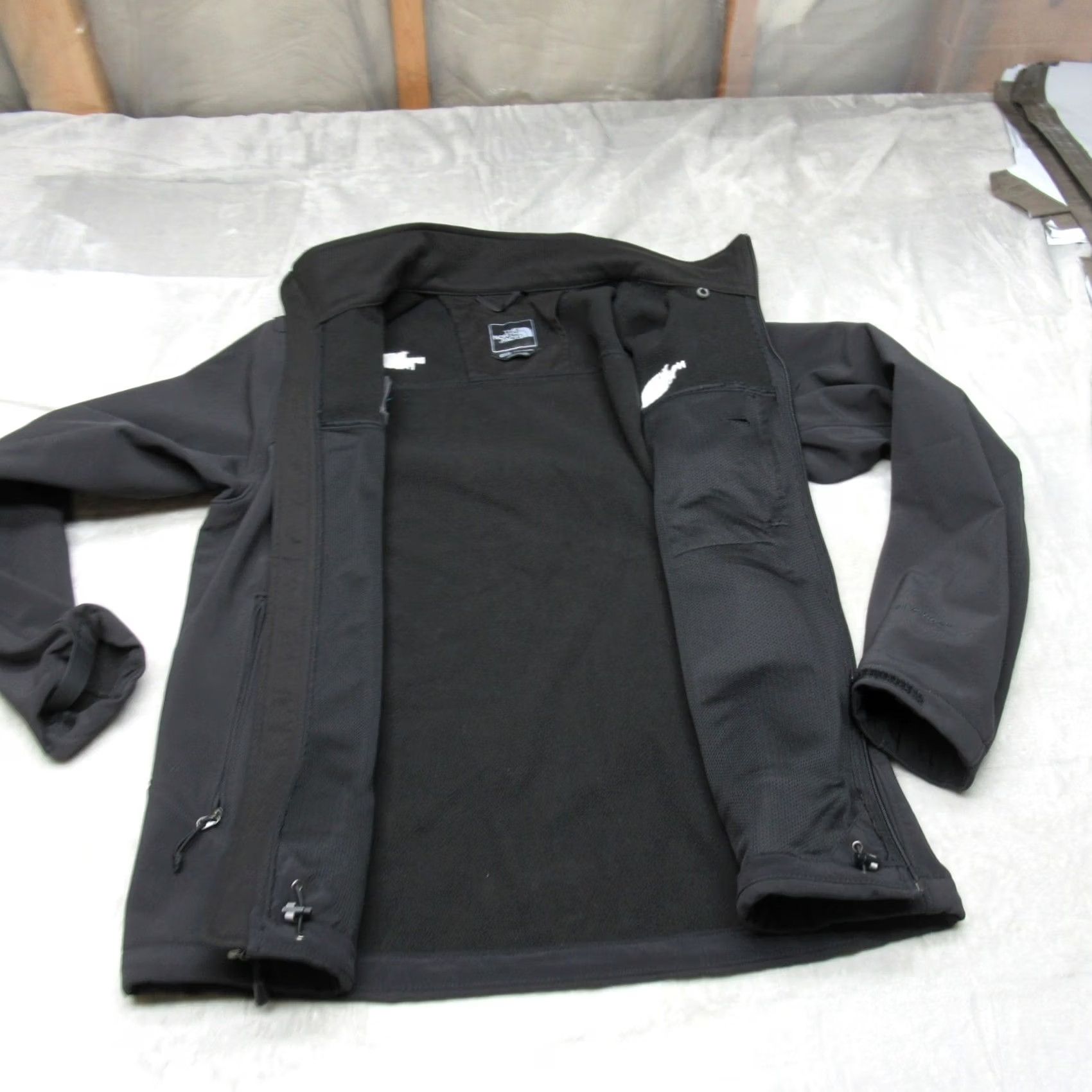 The North Face The North Face Jacket Mens Medium Black Apex Barrier Soft Shell Windwall Rain LOGO Size US M / EU 48-50 / 2 - 3 Thumbnail