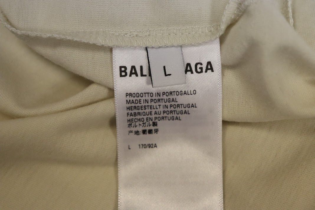 Balenciaga o1rshd1 T-Shirt in Ivory White Size US L / EU 52-54 / 3 - 13 Thumbnail