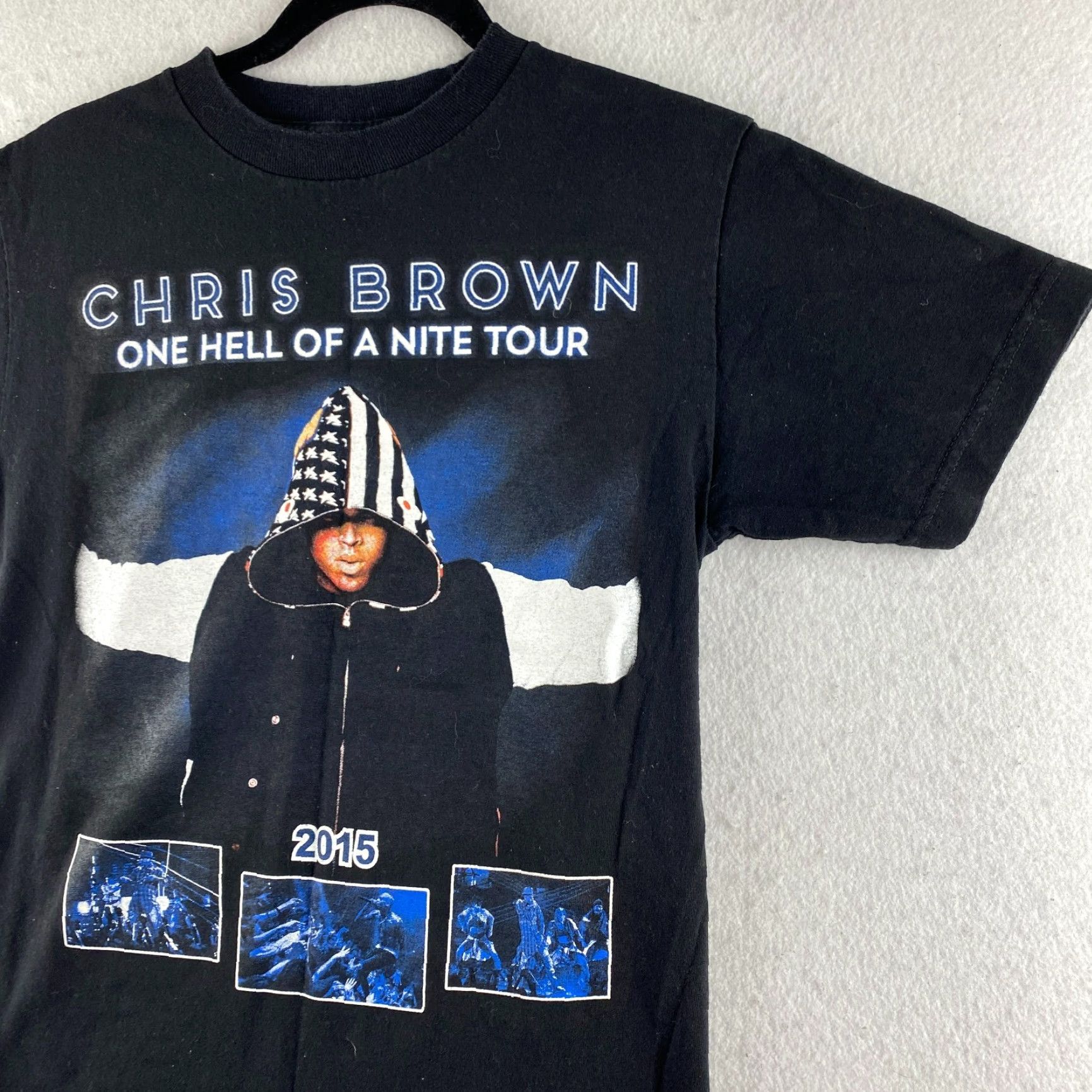 Anvil Chris Brown Concert Shirt Mens S 2015 One Hell of a Nite Tour Double Sided Shirt Men Small Brown Cotton Knit Logo Graphic Print Concert Tour Mens Size US S / EU 44-46 / 1 - 7 Thumbnail