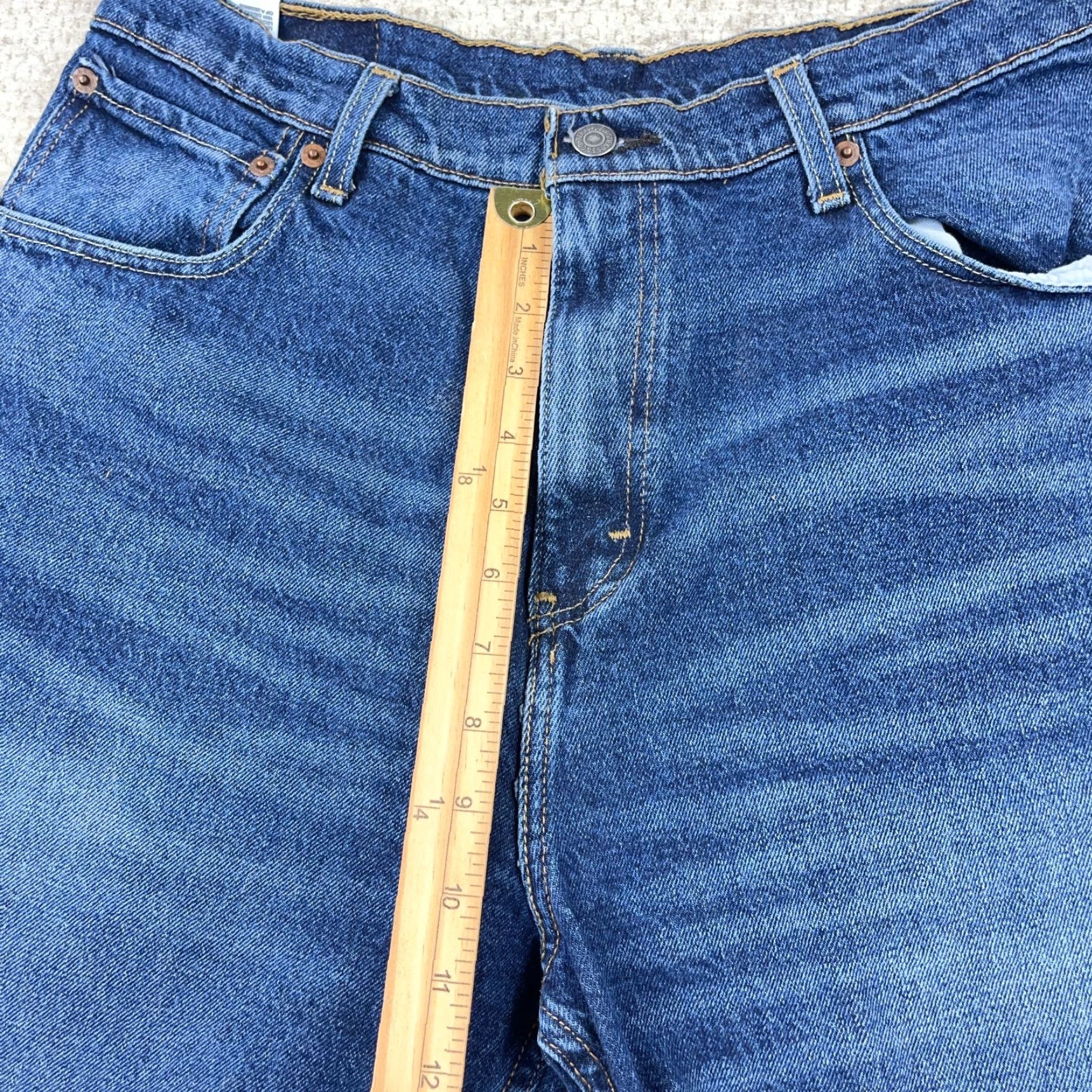 Levi's Levis 569 Shorts Men 32 Relaxed Denim Medium Wash Blue 5-Pocket Zip Belt Loops Casual Heritage 90s Theme Mens Size US 32 / EU 48 - 7 Thumbnail